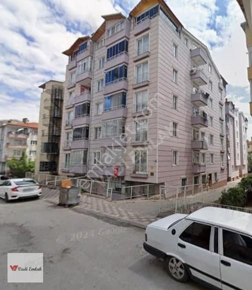 Vadi Emlaktan Esentepe Mahallesinde Satılık 3+1 Daire