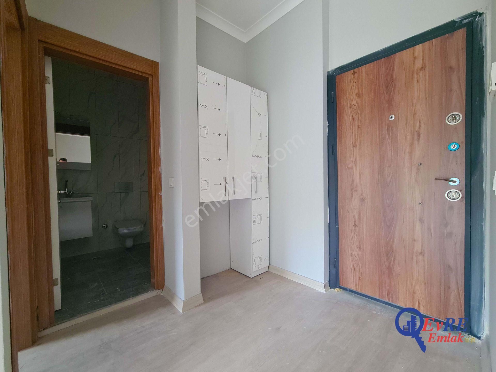 Evre Emlaktan Kadıköyde Havuzlu Sitede Satılık 1+1 Daire - Görsel 2