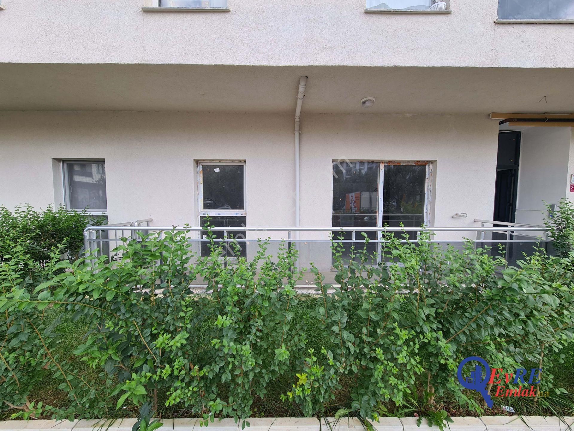 Evre Emlaktan Kadıköyde Havuzlu Sitede Satılık 1+1 Daire - Görsel 13