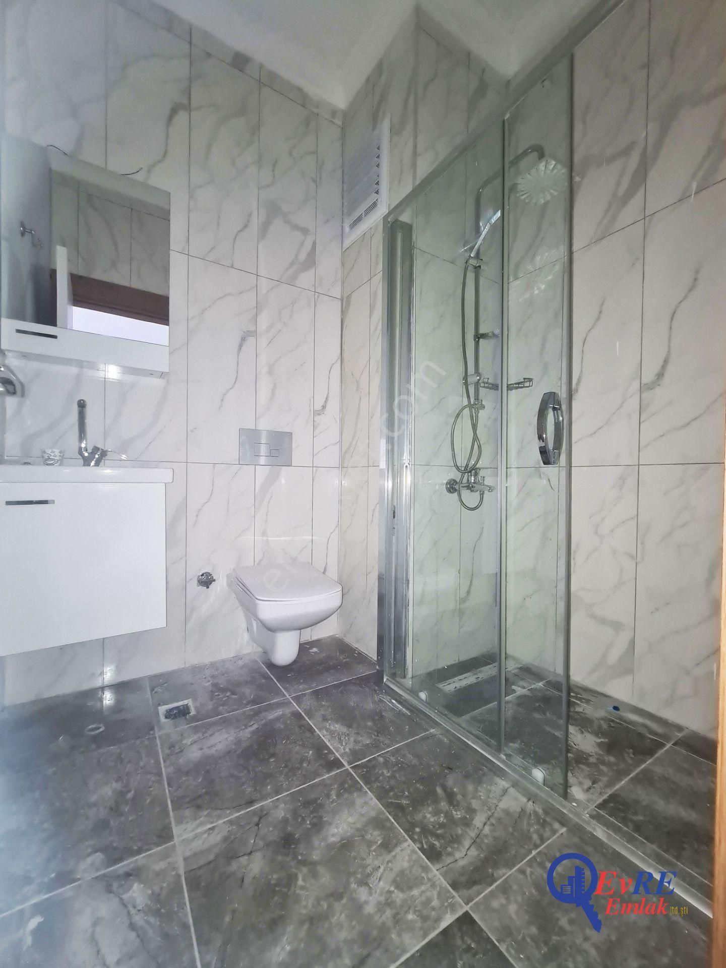 Evre Emlaktan Kadıköyde Havuzlu Sitede Satılık 1+1 Daire - Görsel 8