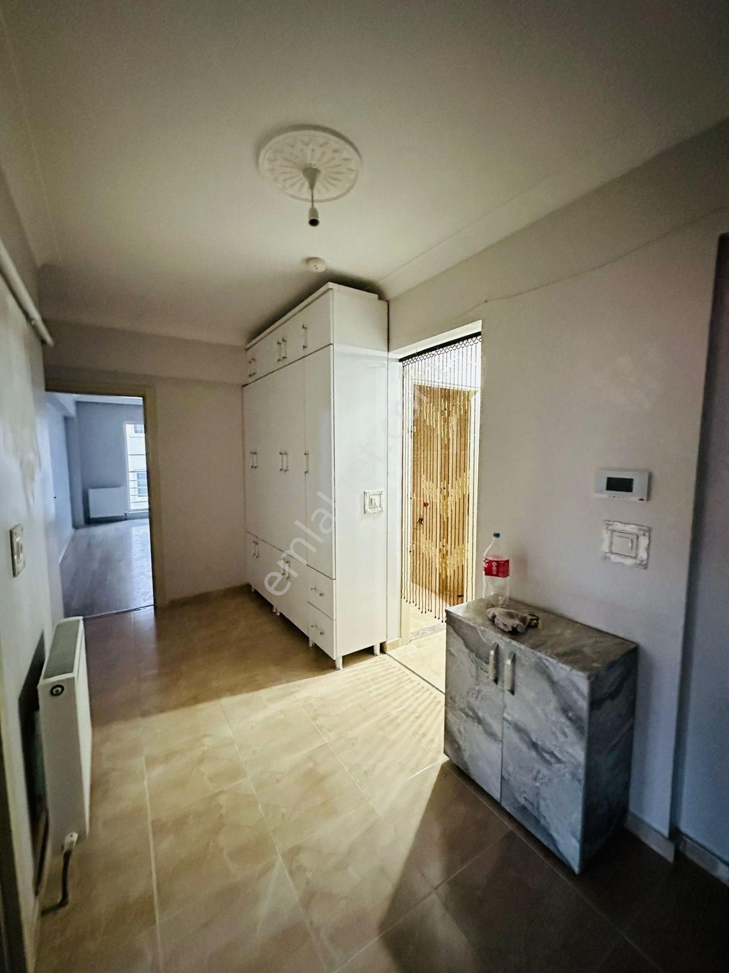 Beşikkaya'da Asansörlü Kök Tapu Katta 3+1 Satılık Daire !!! - Görsel 17