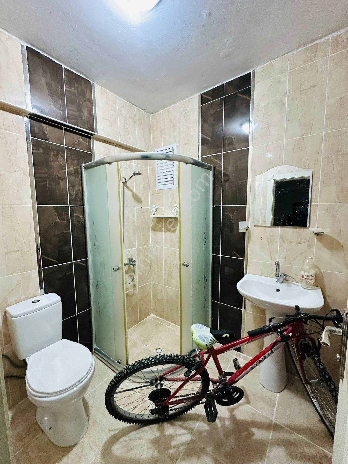 Beşikkaya'da Asansörlü Kök Tapu Katta 3+1 Satılık Daire !!! - Görsel 18