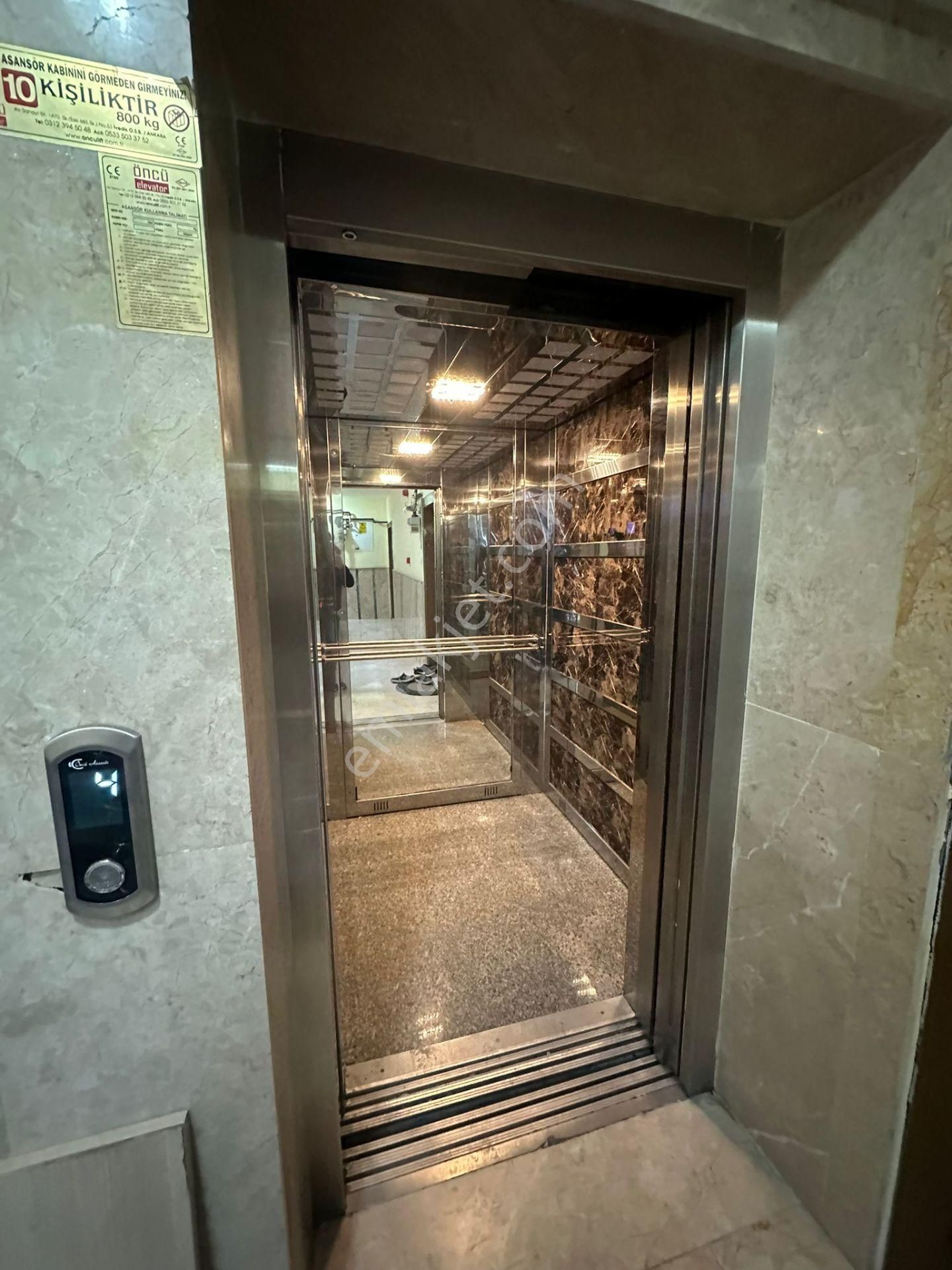 Beşikkaya'da Asansörlü Kök Tapu Katta 3+1 Satılık Daire !!! - Görsel 20