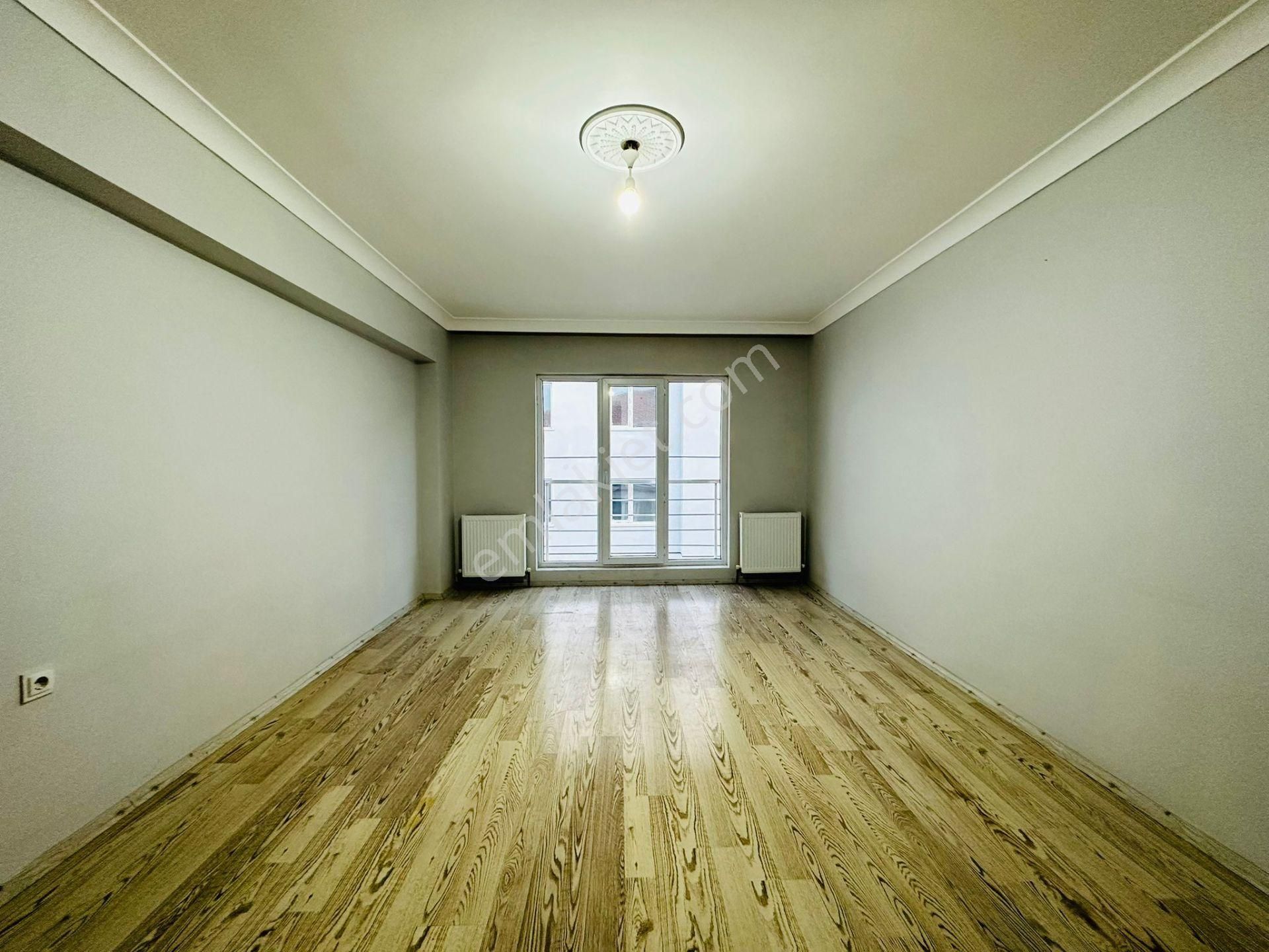 Beşikkaya'da Asansörlü Kök Tapu Katta 3+1 Satılık Daire !!! - Görsel 2