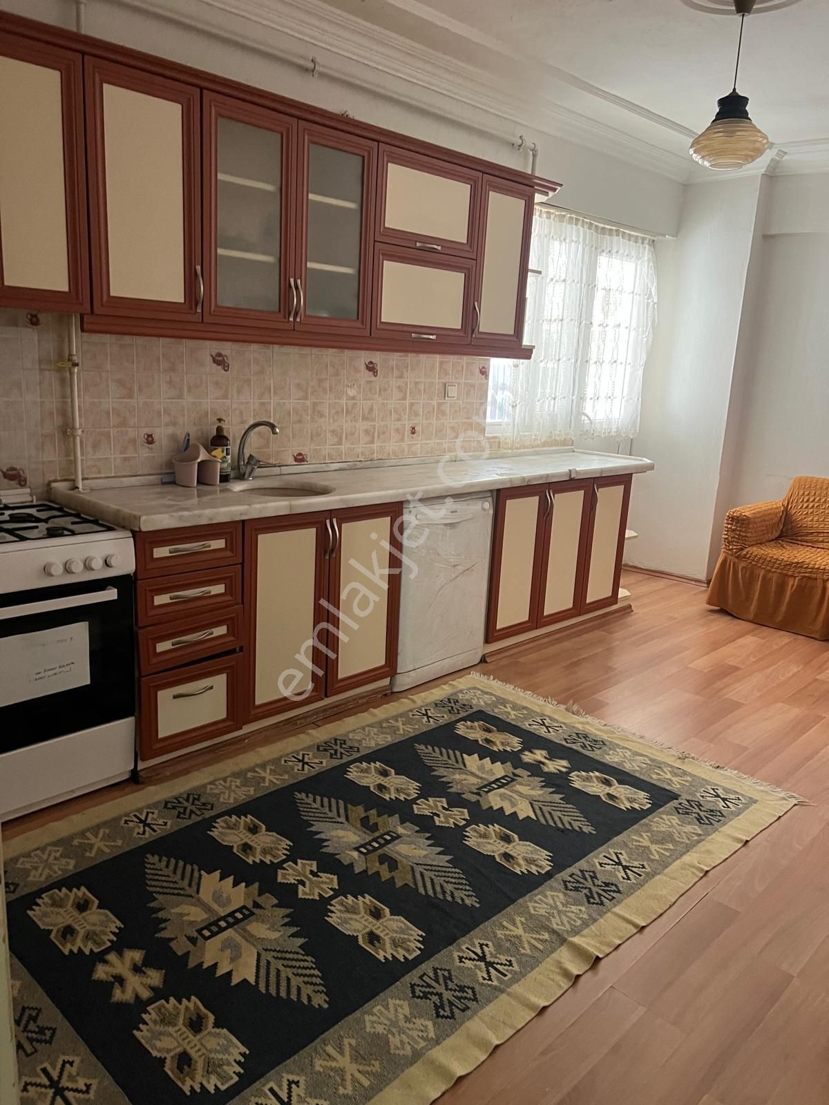 Şehir Merkezinde 8 Kişilik, Komple Eşyalı Daire.. - Görsel 5