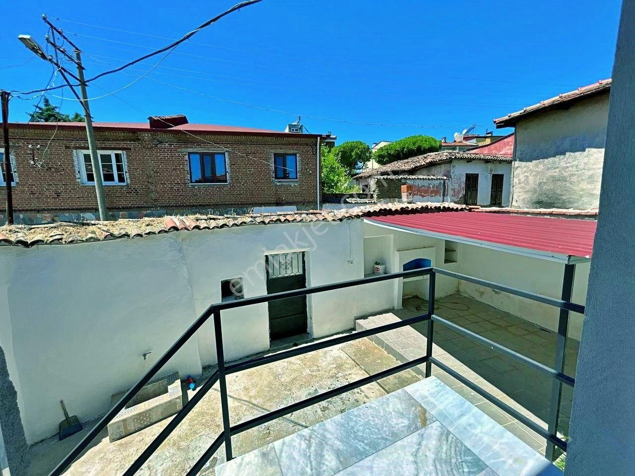 Uytun'dan Zeytinli Köyünde Geniş Bahçeli Satılık Rum Evi - Görsel 26