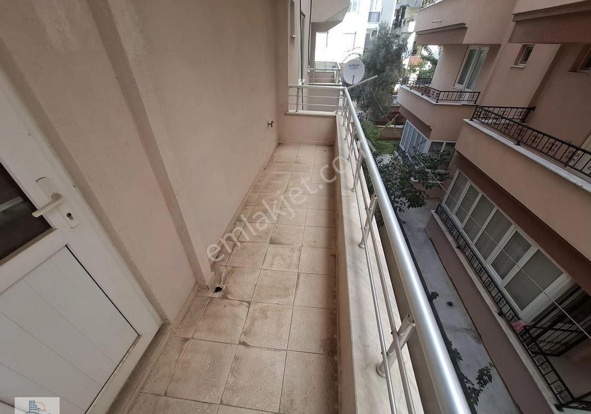 Didim Efeler Mahallesinde Ön Cephe Ara Kat Full Eşyalı 2+1 Daire - Görsel 6