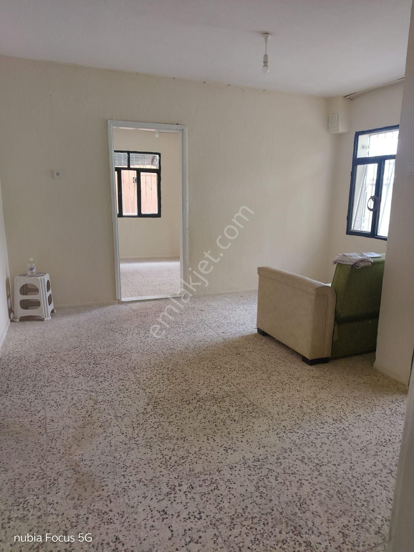 Buca Gediz Mah. 2+1 95 M2 Emekli Bekar Bay Bayana Uygun Kiralık Daire - Görsel 2