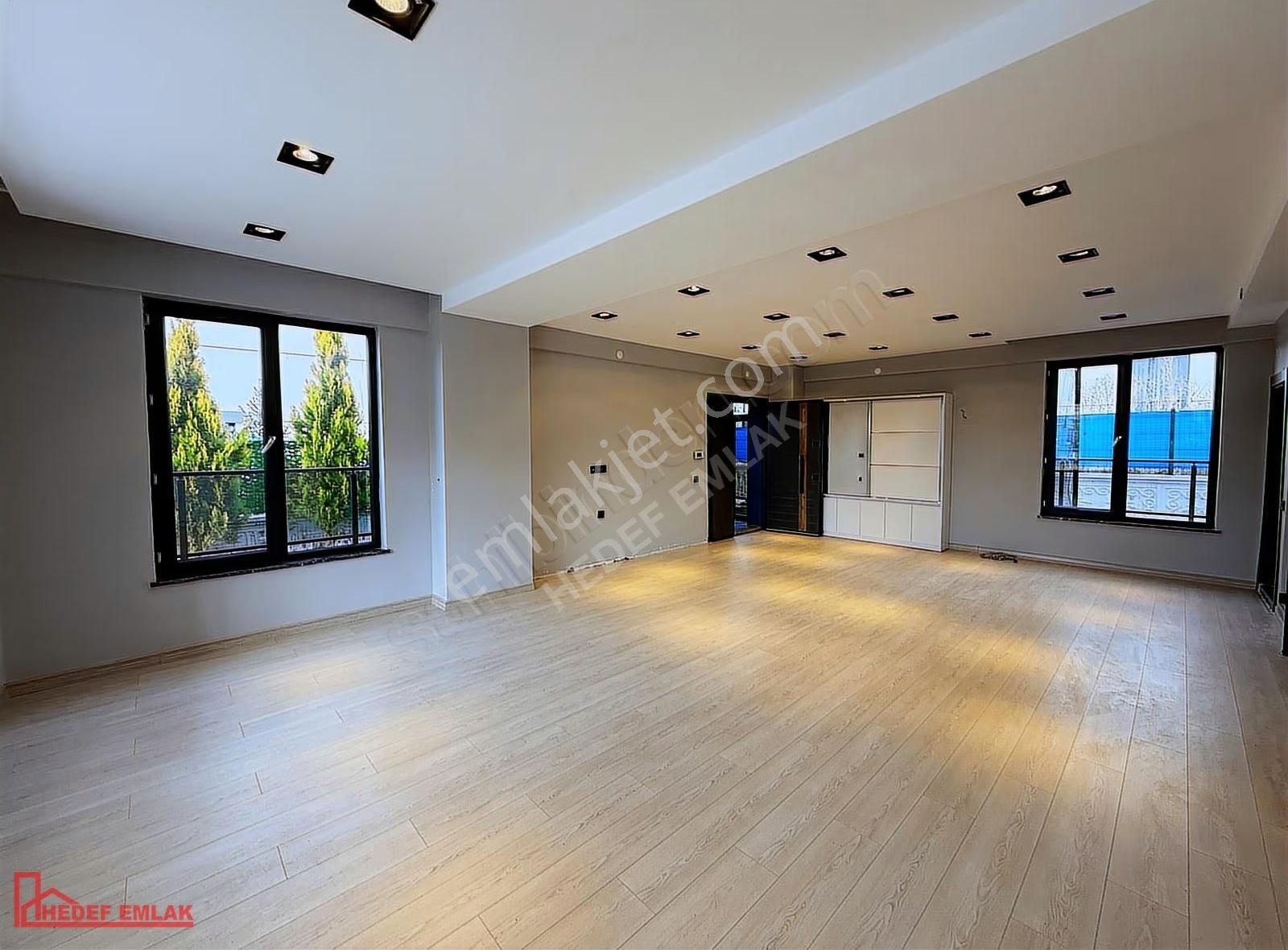 Hedef Emlaktan Karşıyada Ultra Lüx Eşyalı/eşyasız Kiralık Villa - Görsel 31