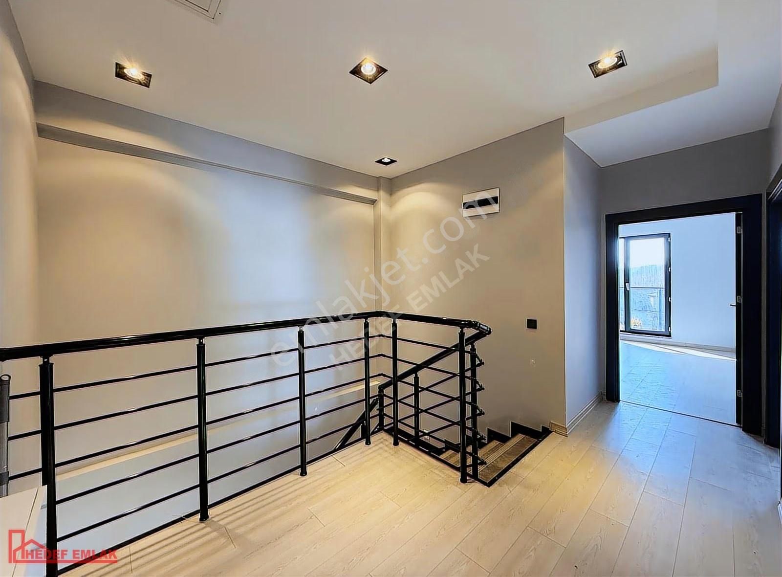 Hedef Emlaktan Karşıyada Ultra Lüx Eşyalı/eşyasız Kiralık Villa - Görsel 25