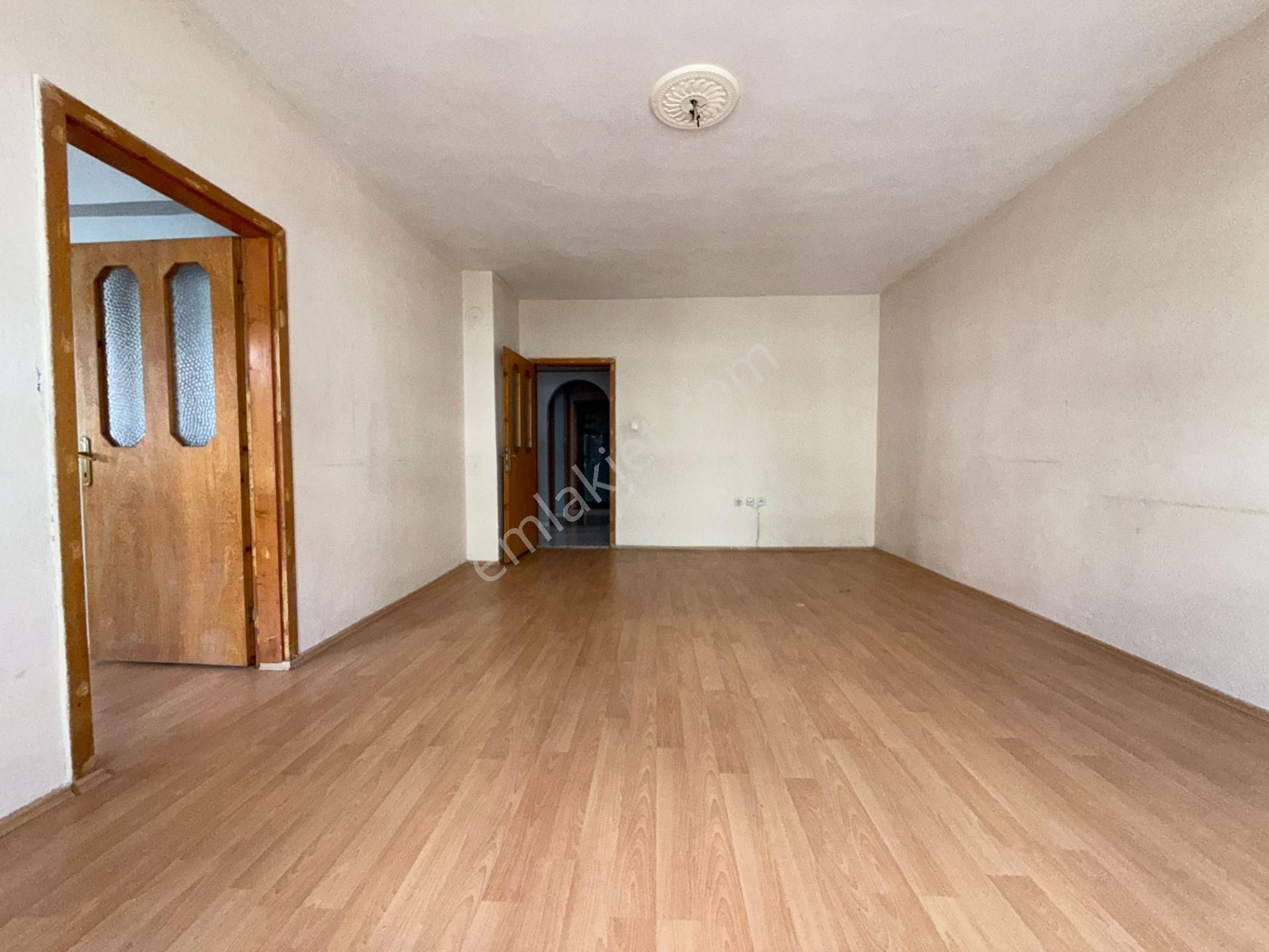 Pursaklar Ufuk Kılıç Emlak'tan Merkezde 2 Balkon 3+1 Daire - Görsel 9