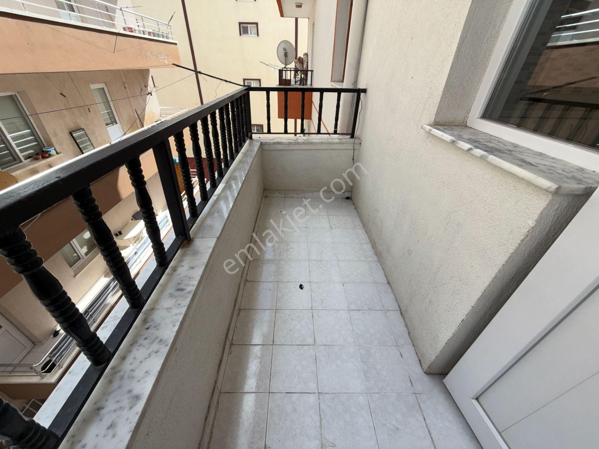 Pursaklar Ufuk Kılıç Emlak'tan Merkezde 2 Balkon 3+1 Daire - Görsel 6