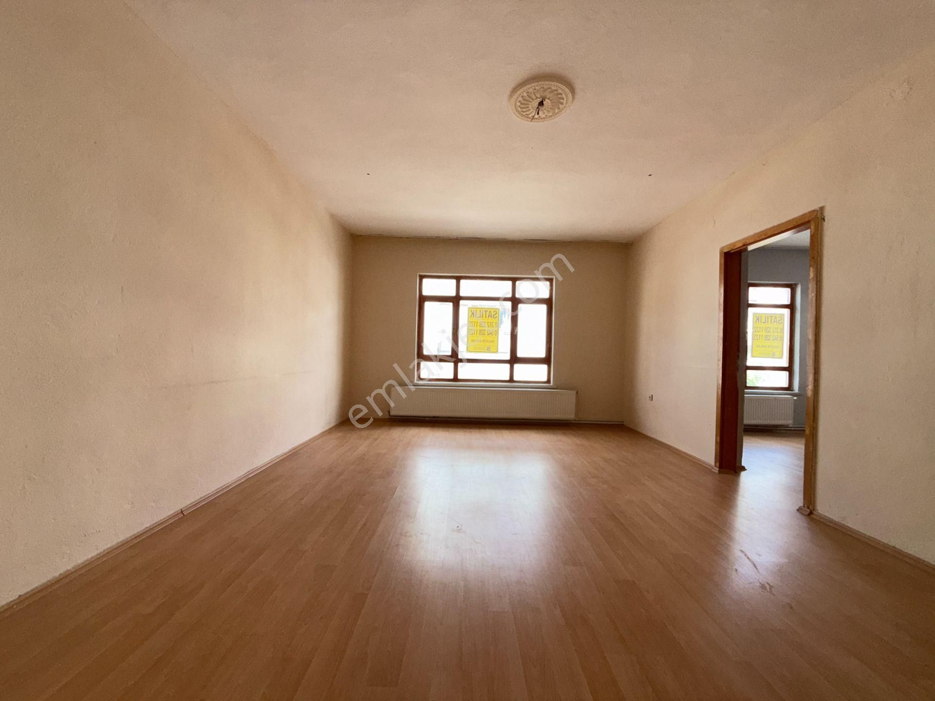 Pursaklar Ufuk Kılıç Emlak'tan Merkezde 2 Balkon 3+1 Daire - Görsel 8