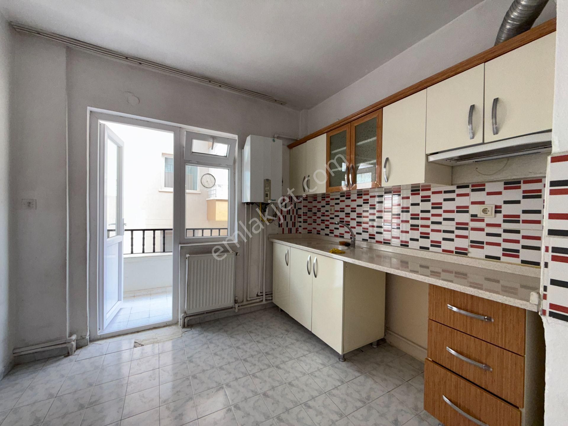 Pursaklar Ufuk Kılıç Emlak'tan Merkezde 2 Balkon 3+1 Daire - Görsel 7