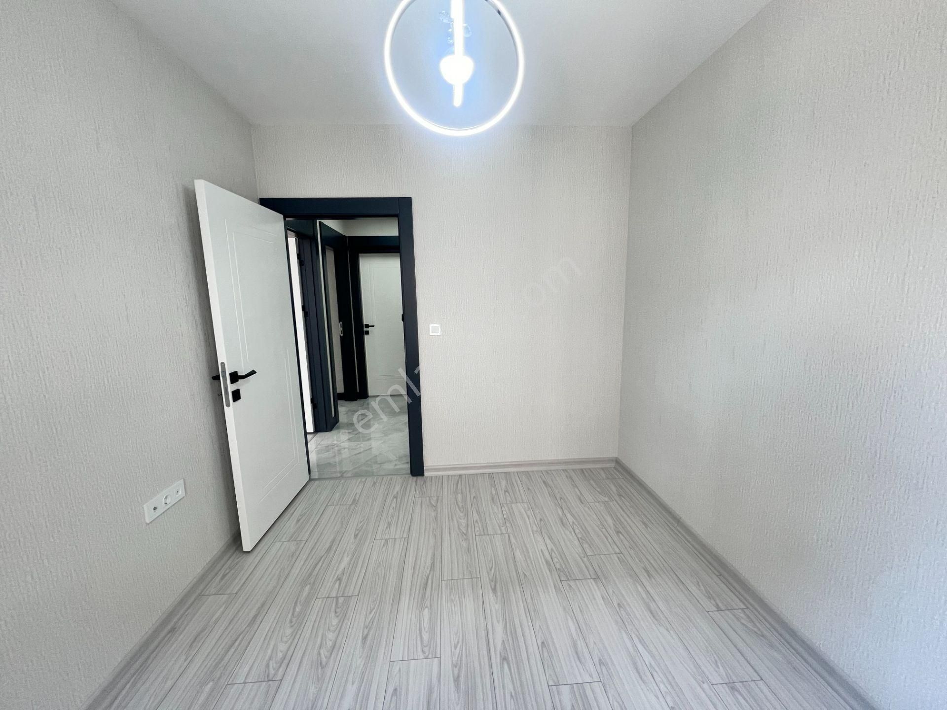 Ufuk Kılıç Emlak'tan Pursaklar Çarşı İçinde 2+1 Sıfır Daireler - Görsel 17