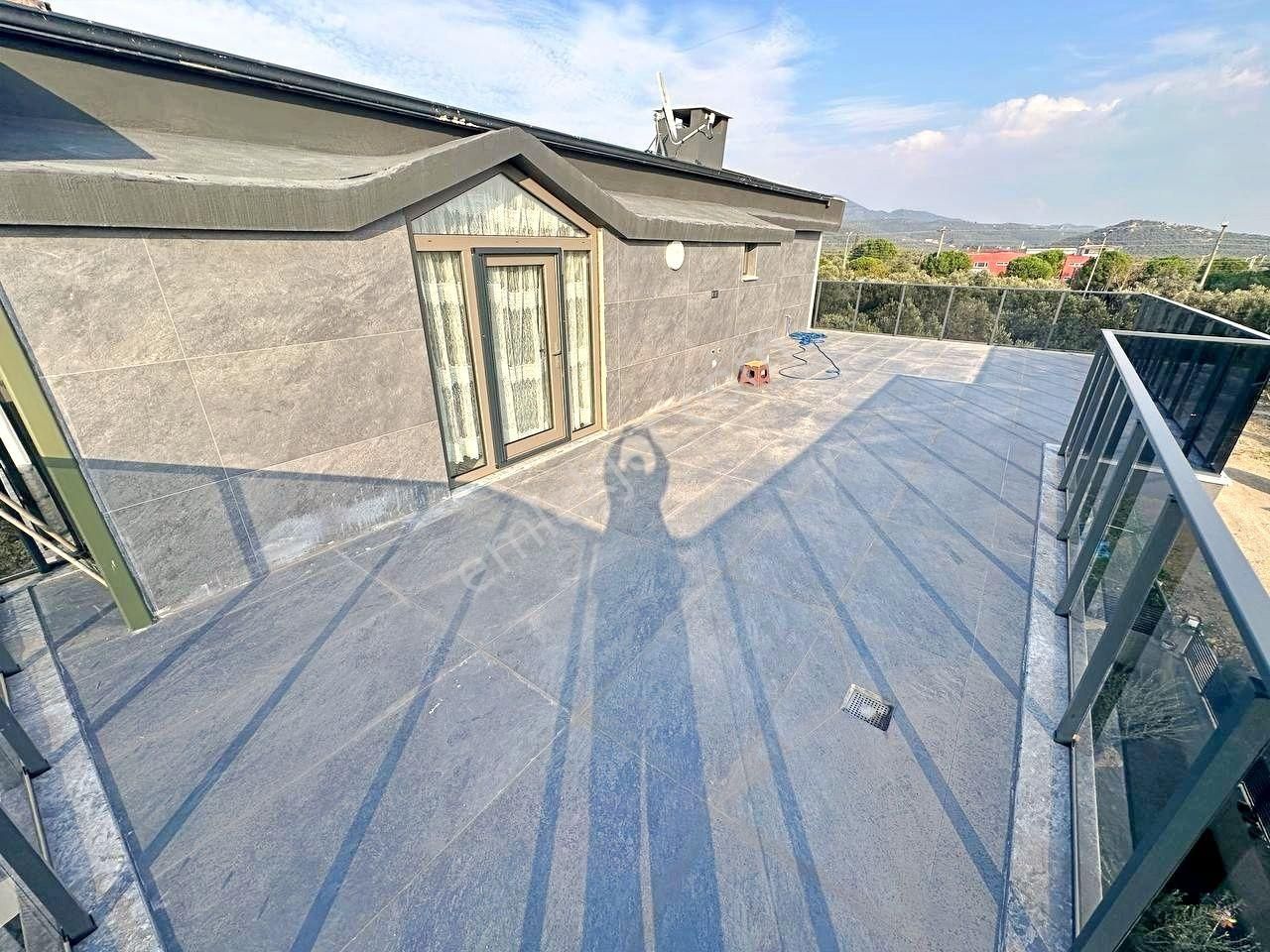Venüs Gayrimenkul'den, Zeytinli'de Deniz Manzaralı 4+1 Lüks Villa - Görsel 17