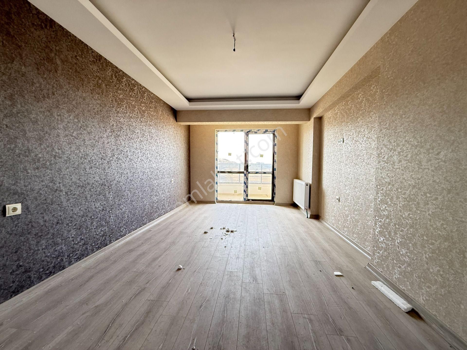 Ufuk Kılıç Emlak'tan Ultralüx Sitede, 200 M2 Teras Balkon, K.otoparklı 4+1 - Görsel 20