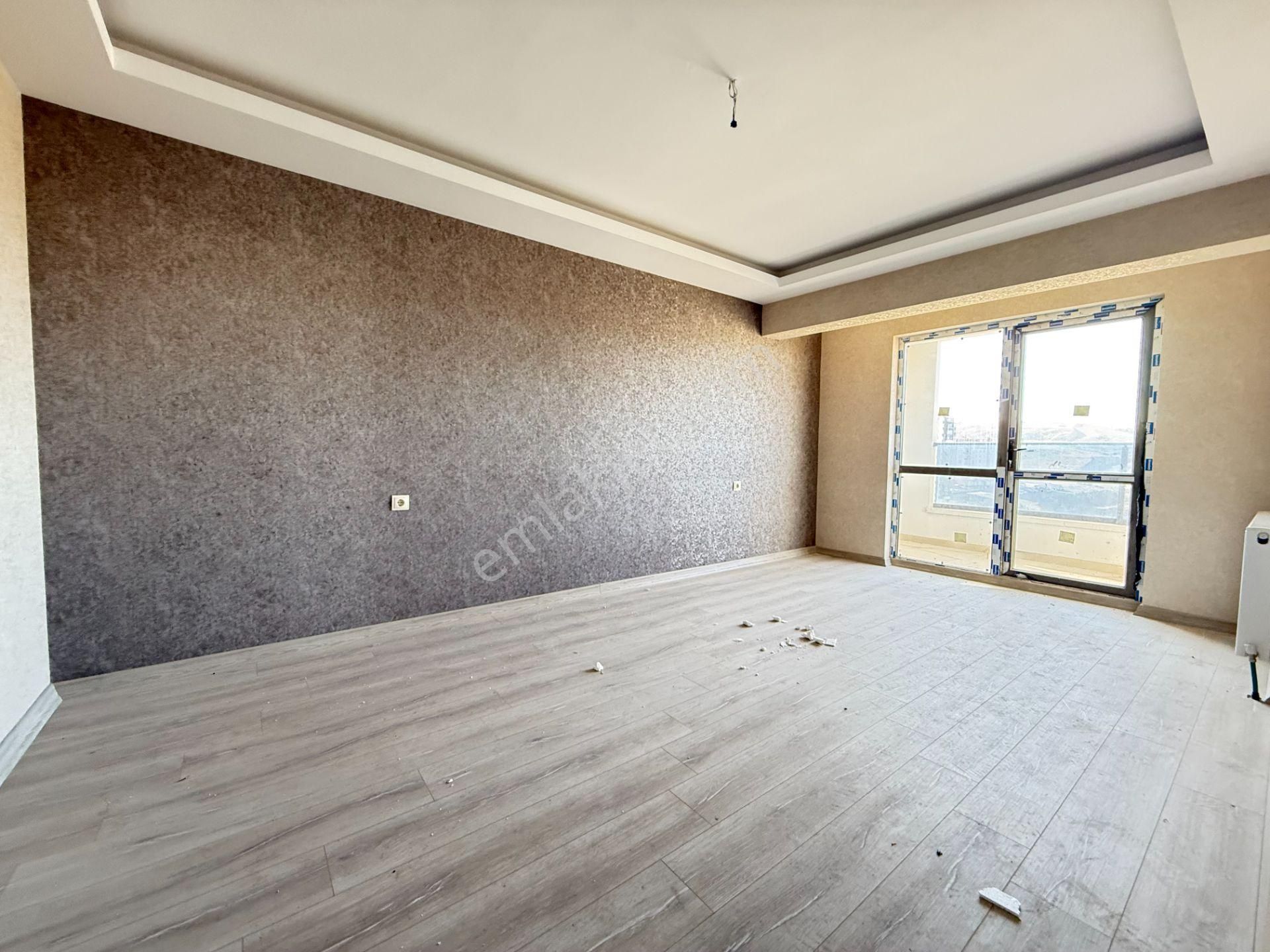 Ufuk Kılıç Emlak'tan Ultralüx Sitede, 200 M2 Teras Balkon, K.otoparklı 4+1 - Görsel 19