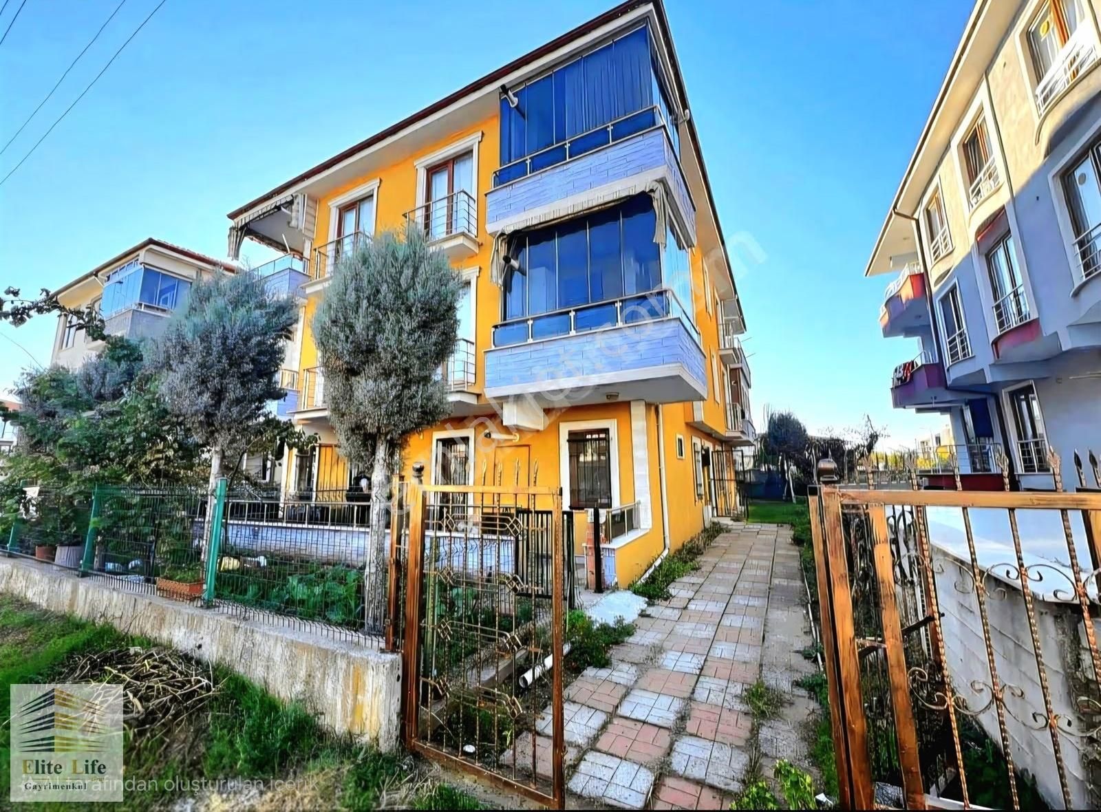 Sakarya Karasu Yalı Mahalleside Eşyalı 2+1 Satılık Arakat Daire - Görsel 13