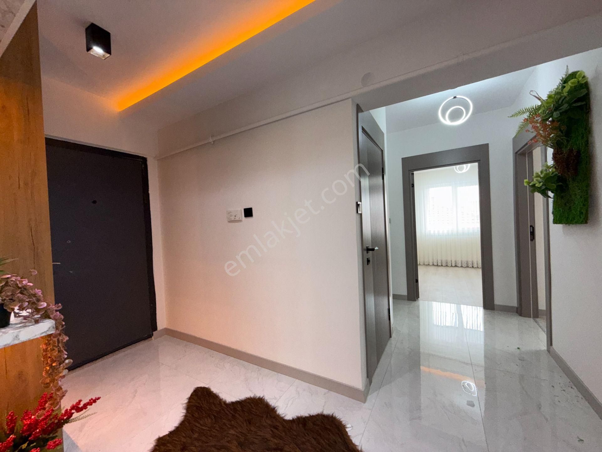 Ufuk Kılıç Emlak'tan Full Yapılı Şık Tasarım Güney Cephe 3+1 Daire - Görsel 31