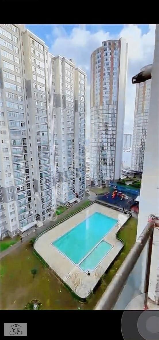 Esenyurt Yatırımlık Luks 2+1daıre Sıte Icınde 20 Bın Kıra