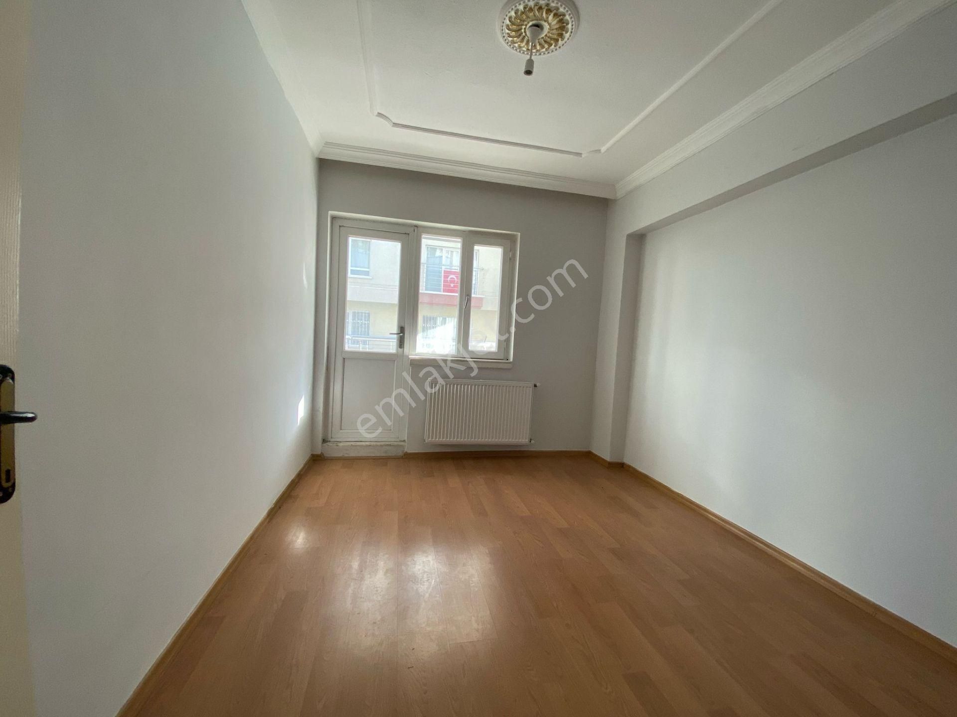 Pursaklar Ufuk Kılıç Emlak'tan Orta Kat 3+1 120 M2 Masrafsız Daire - Görsel 16
