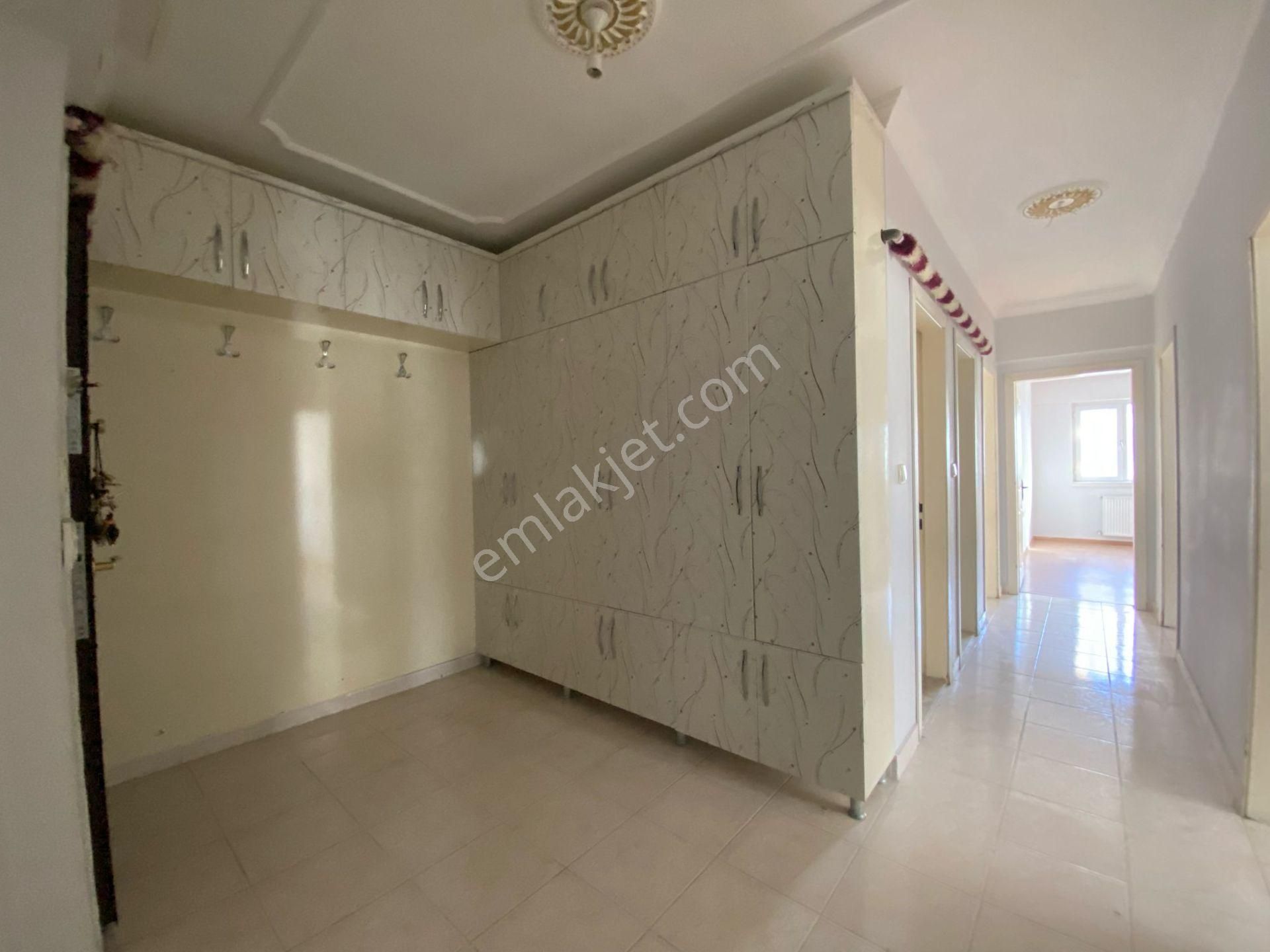 Pursaklar Ufuk Kılıç Emlak'tan Orta Kat 3+1 120 M2 Masrafsız Daire - Görsel 21