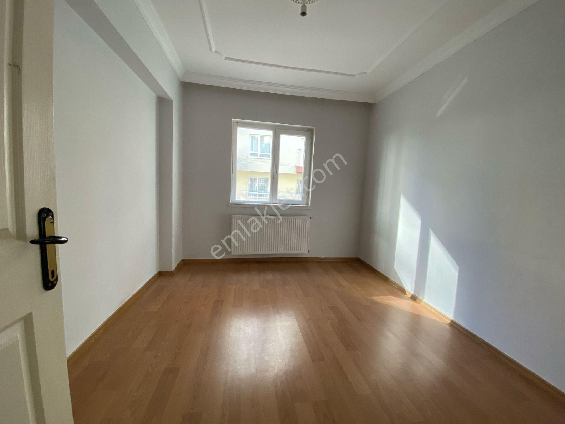 Pursaklar Ufuk Kılıç Emlak'tan Orta Kat 3+1 120 M2 Masrafsız Daire - Görsel 14