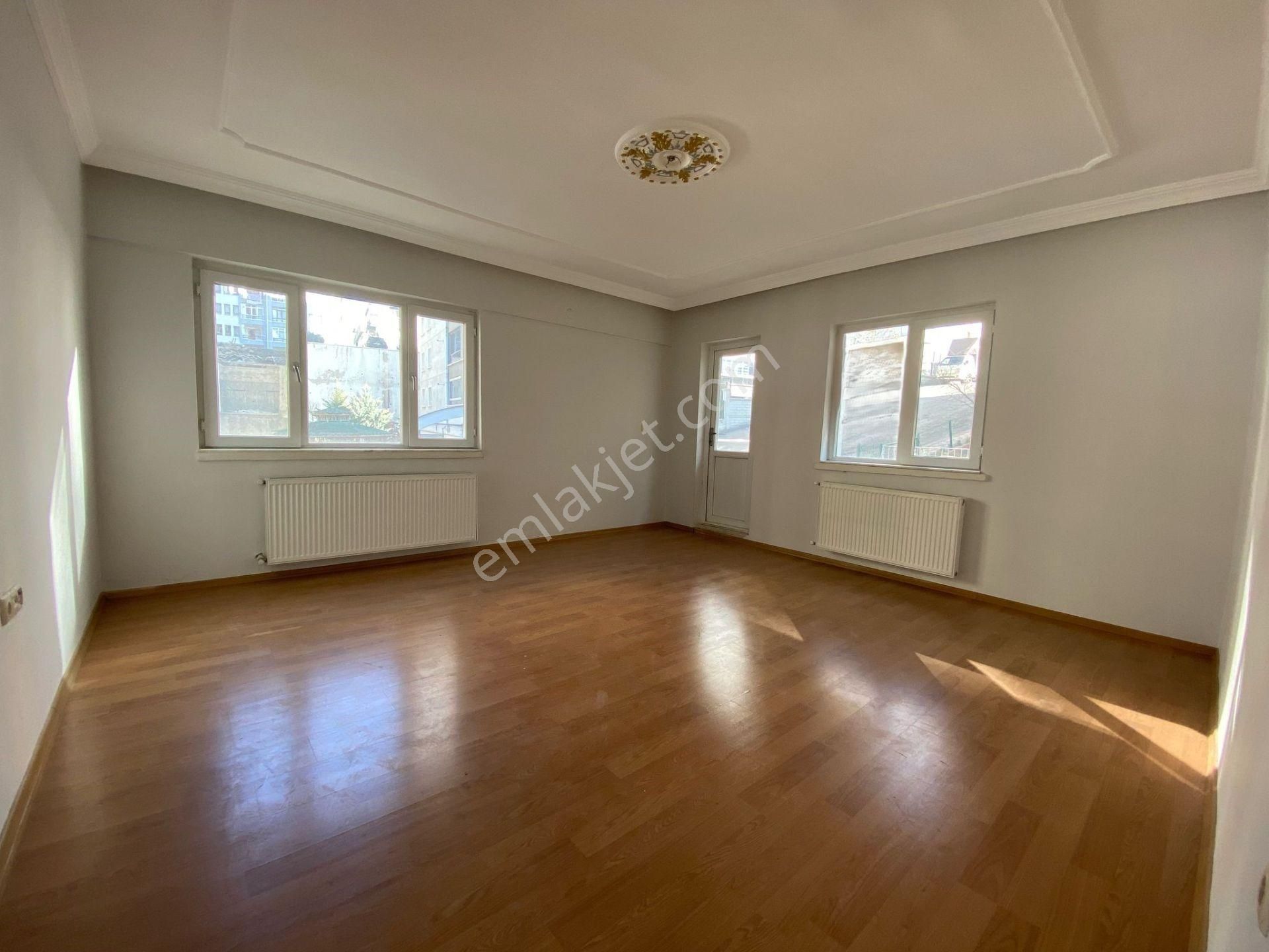 Pursaklar Ufuk Kılıç Emlak'tan Orta Kat 3+1 120 M2 Masrafsız Daire - Görsel 6