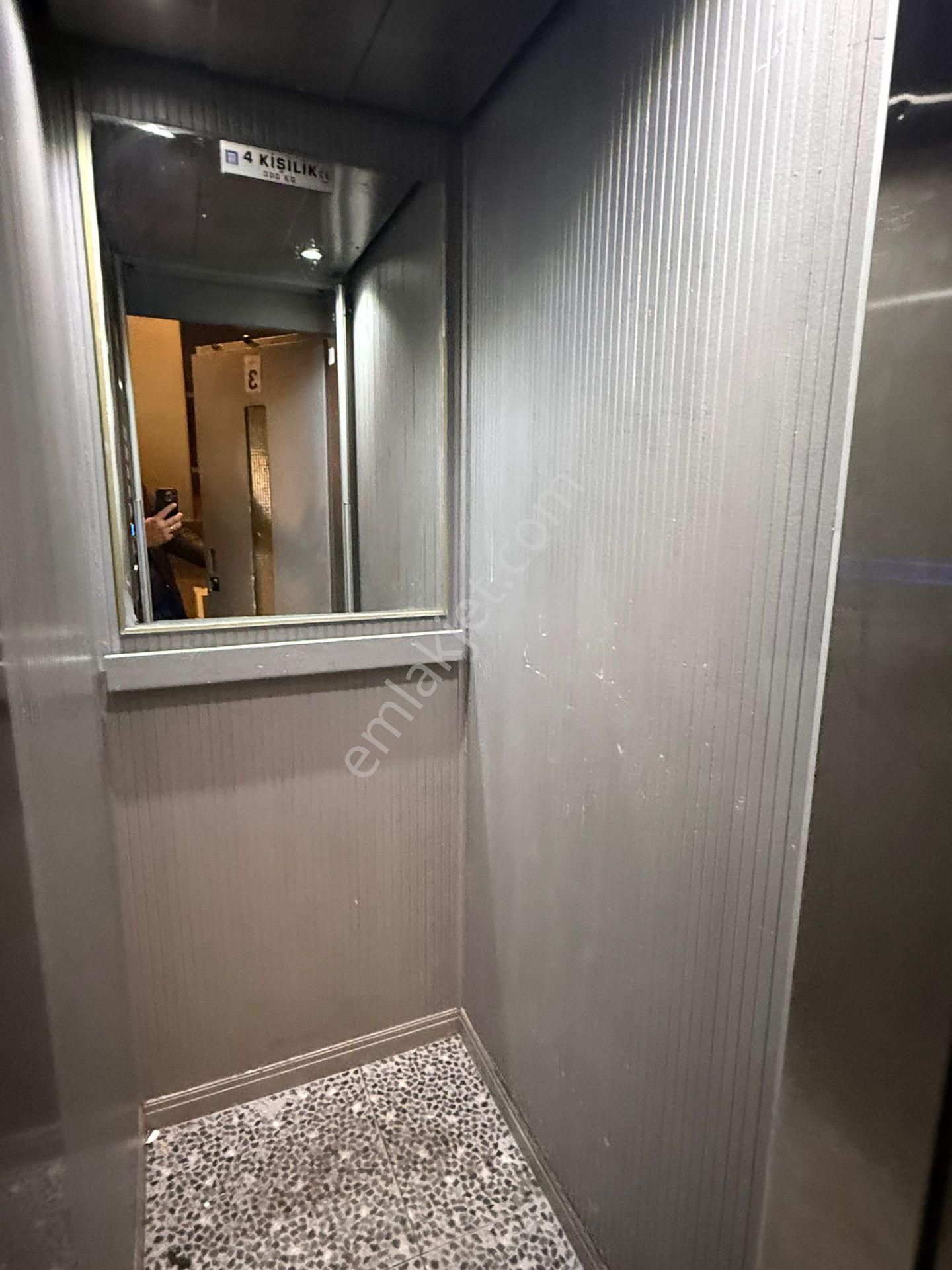 Binyapıdan İnönü Cad. 3+1 Köşe Cepheli Ara Kat Asansörlü Daire ! - Görsel 4