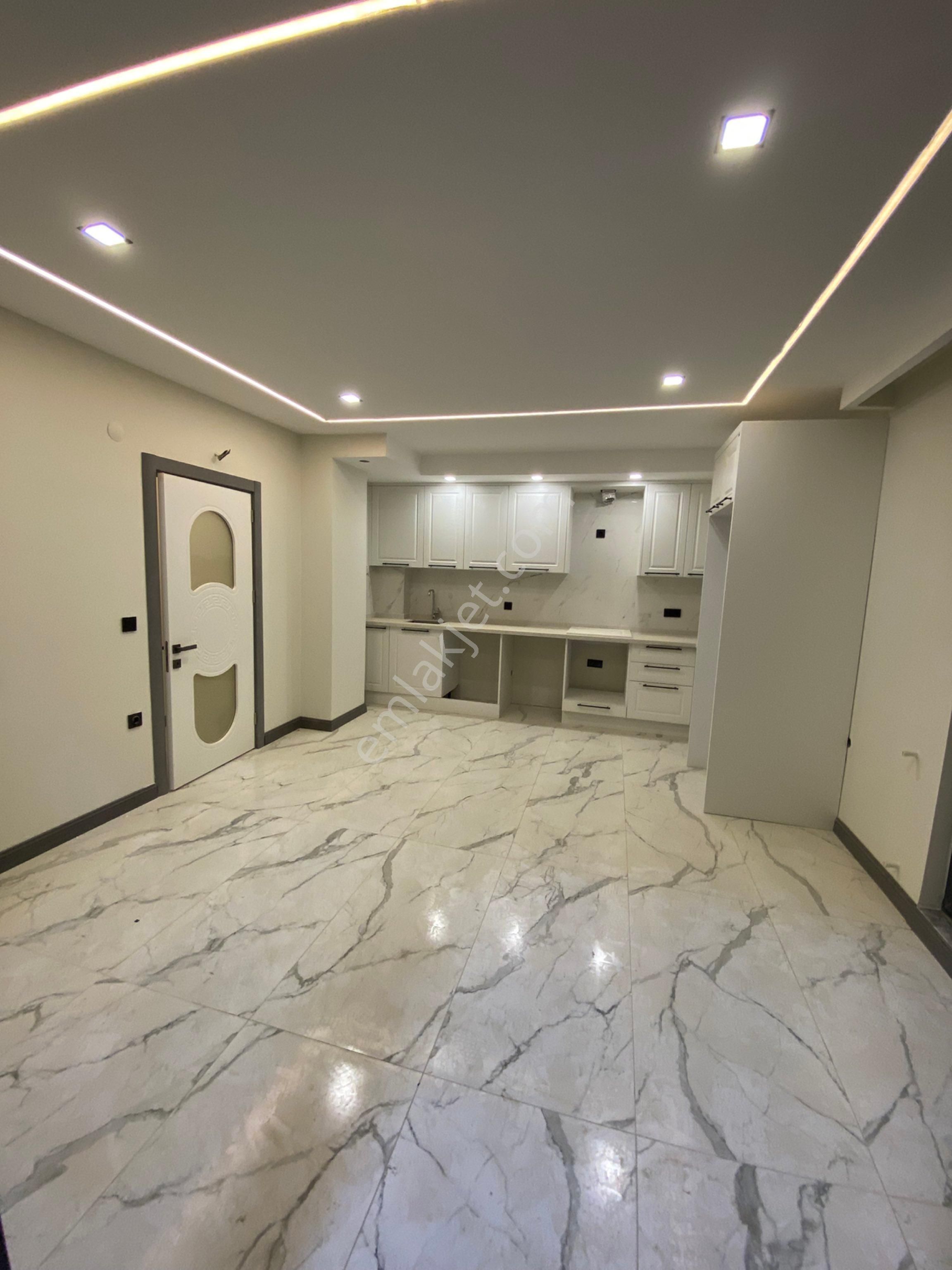 Sarılar Mahallesi 2 + 1 Asansörlü Ara Kat Daire Satılık - Görsel 4