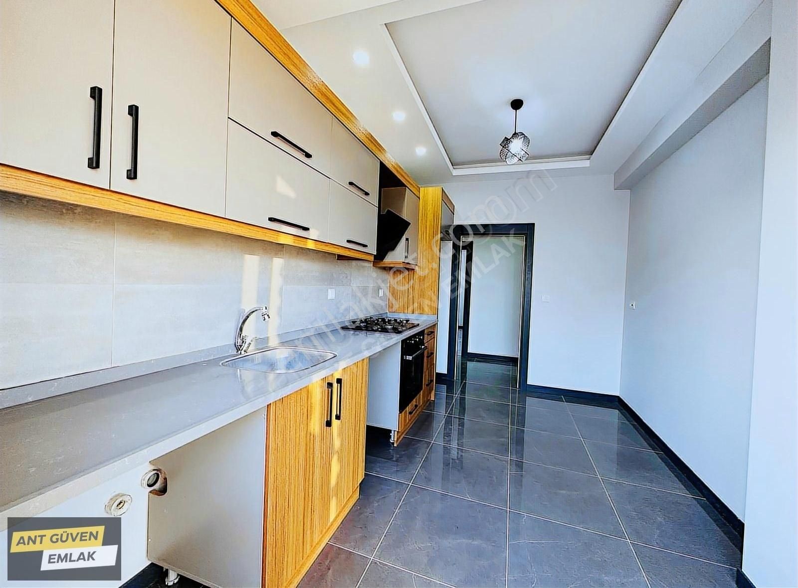 Bahçeyaka'da Merkezi Konumlu 2+1 Asansörlü Daire - Görsel 34