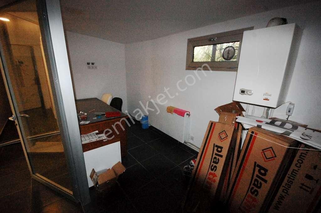 Aydınevler De E-5 Cepheli Müstakil Tek Katlı Bina - Görsel 30