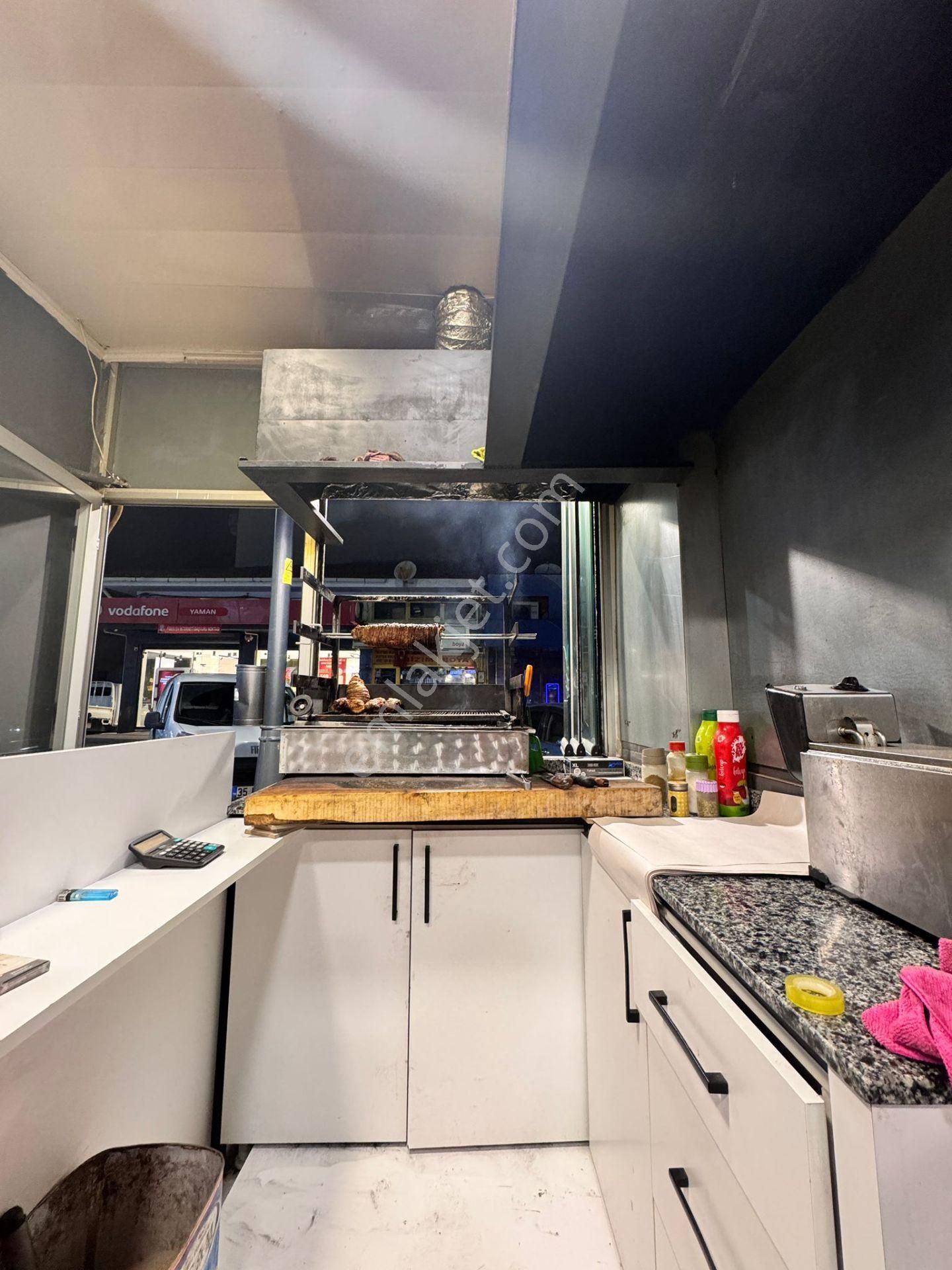 Kaçmazer'den Devren Satılık Kokoreç Dükkanı - Görsel 3