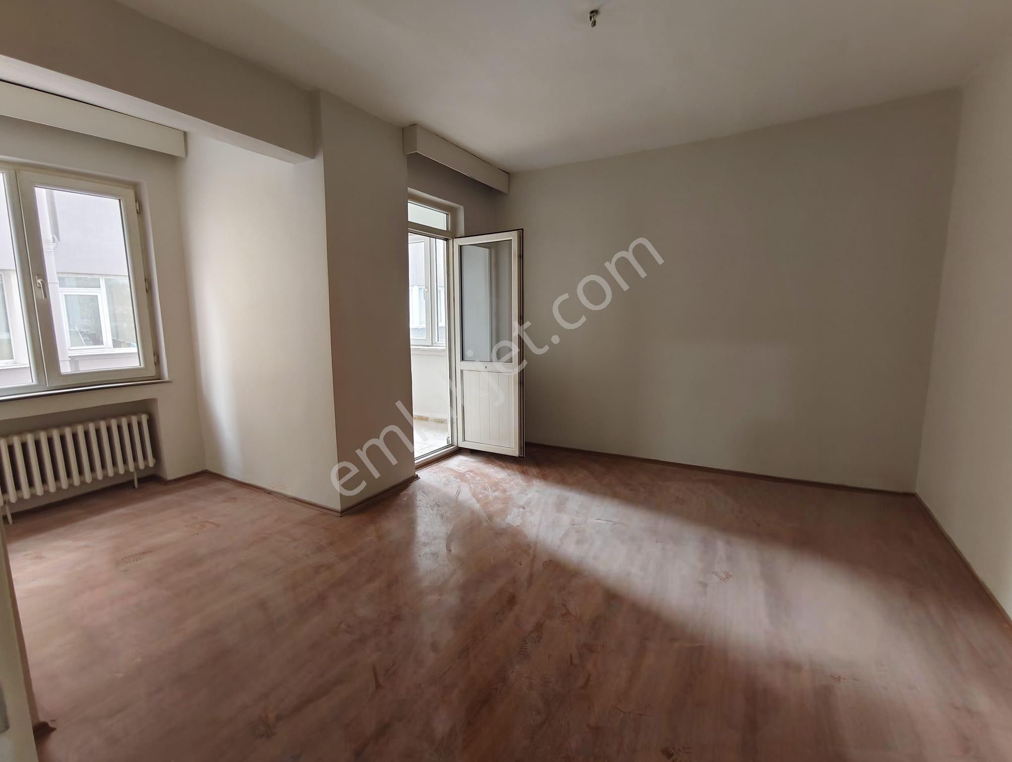 Validebağ Korusu’na Komşu 3+1 Ferah Kiralık Daire - Görsel 14