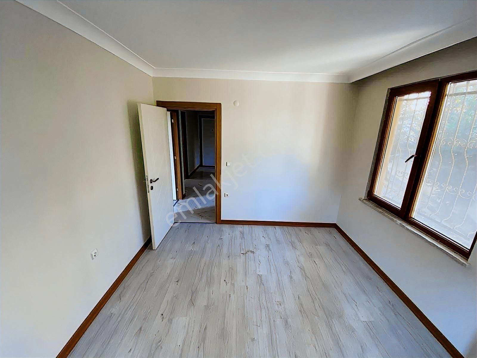 Beylikdüzü Kavaklı Merkezde 2+1 Y.giriş - Görsel 4