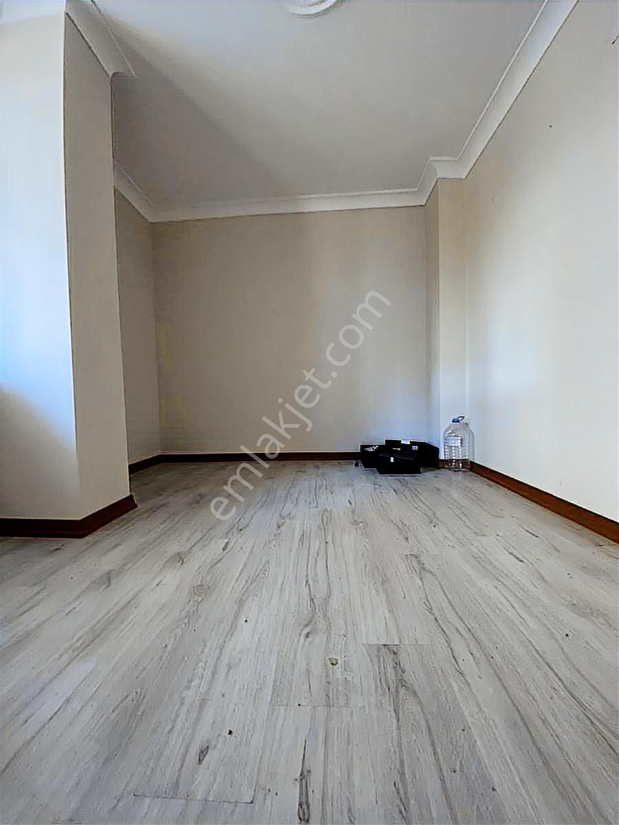 Beylikdüzü Kavaklı Merkezde 2+1 Y.giriş - Görsel 10