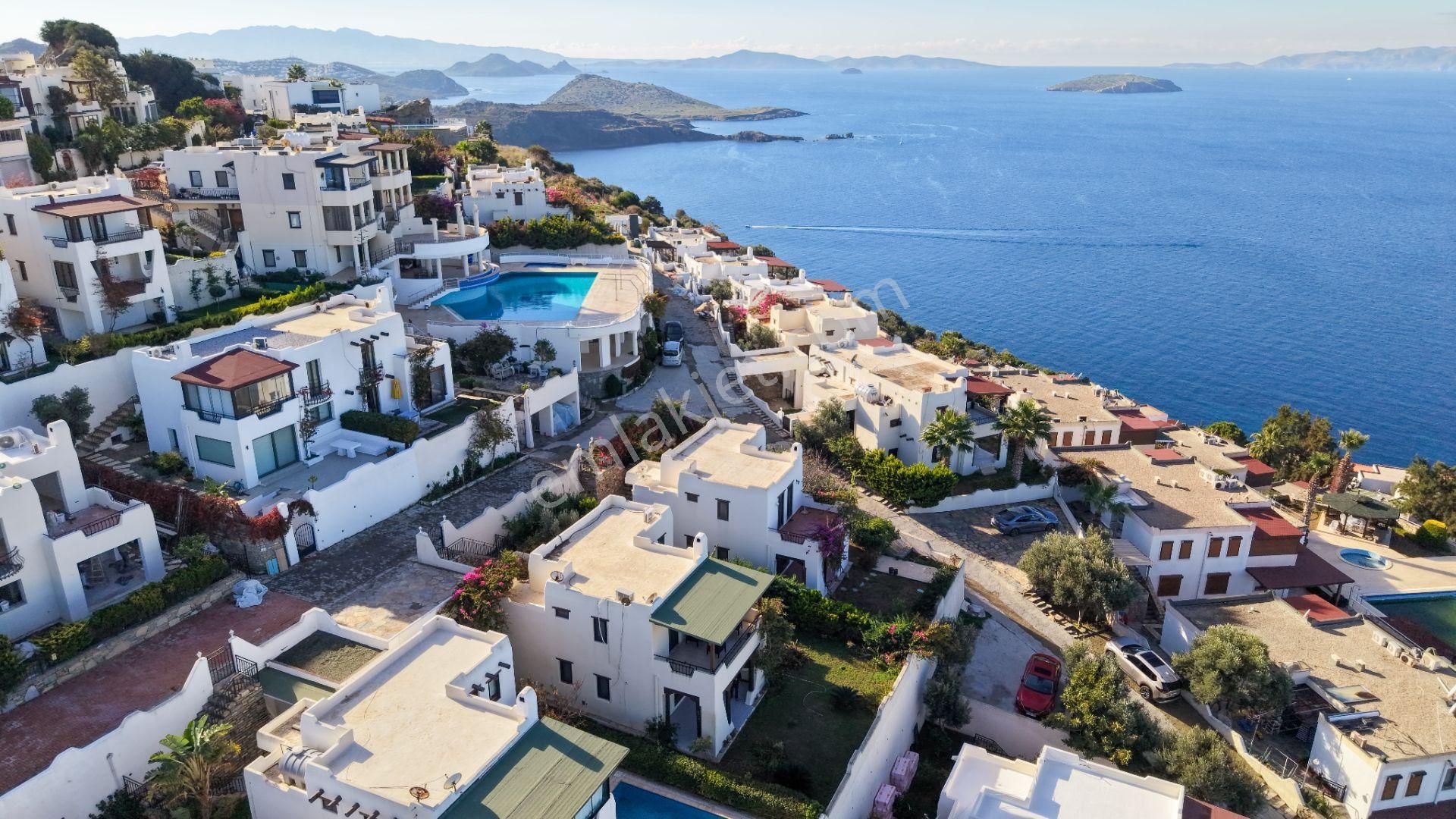 Yıllık Kiralık Koyunbaba Deniz Manzaralı Site Havuzlu Villa - Görsel 4