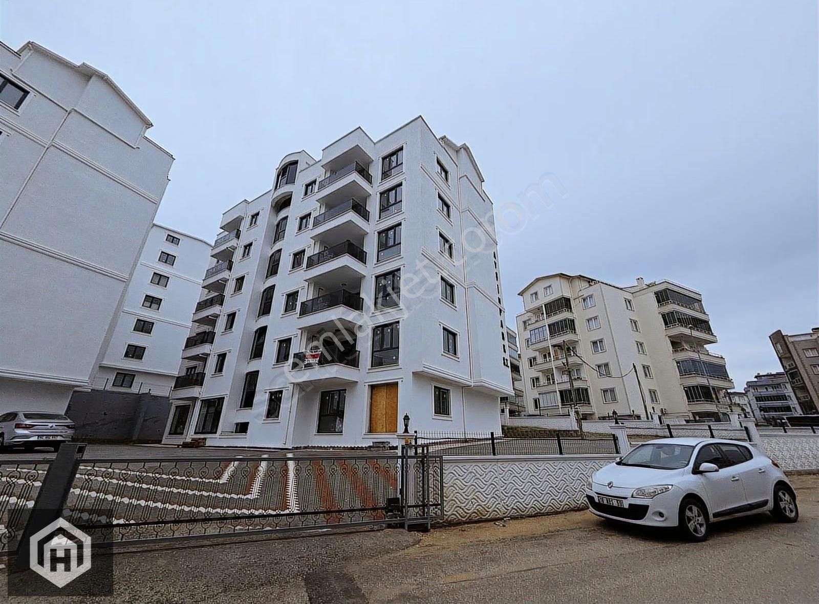 Mudanya Güzelyalı Ayşin Park Satılık 4+1 260mt2 Sıfır Dubleks