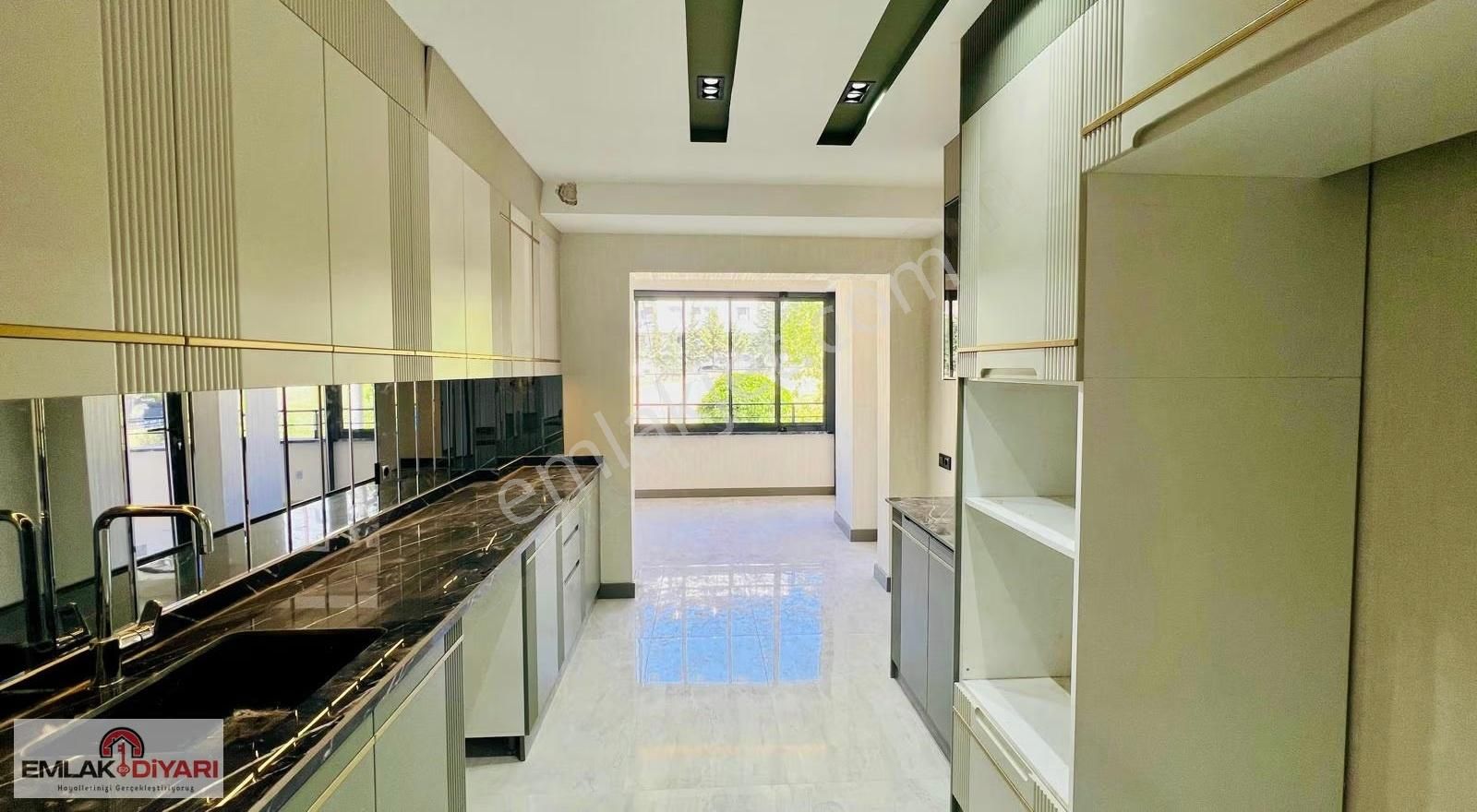 Emlak Diyarından Yeditepede 2.5+1 Sıfır Fırsat Da