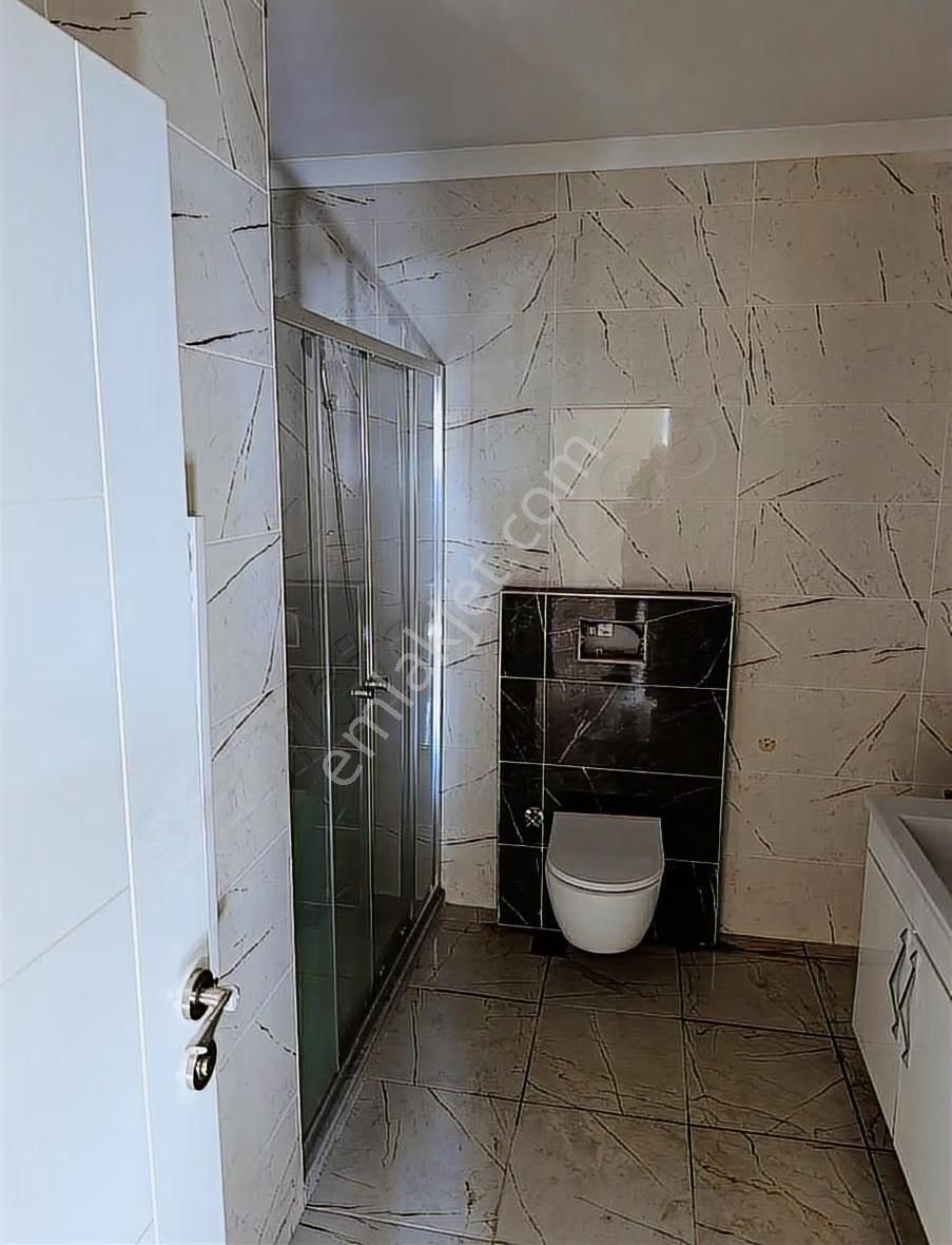 Sultanbeyli Eşref Bitlis Caddesi Site İçinde Daire - Görsel 3