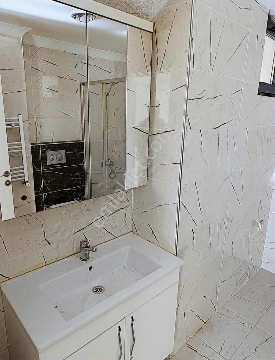 Sultanbeyli Eşref Bitlis Caddesi Site İçinde Daire - Görsel 4