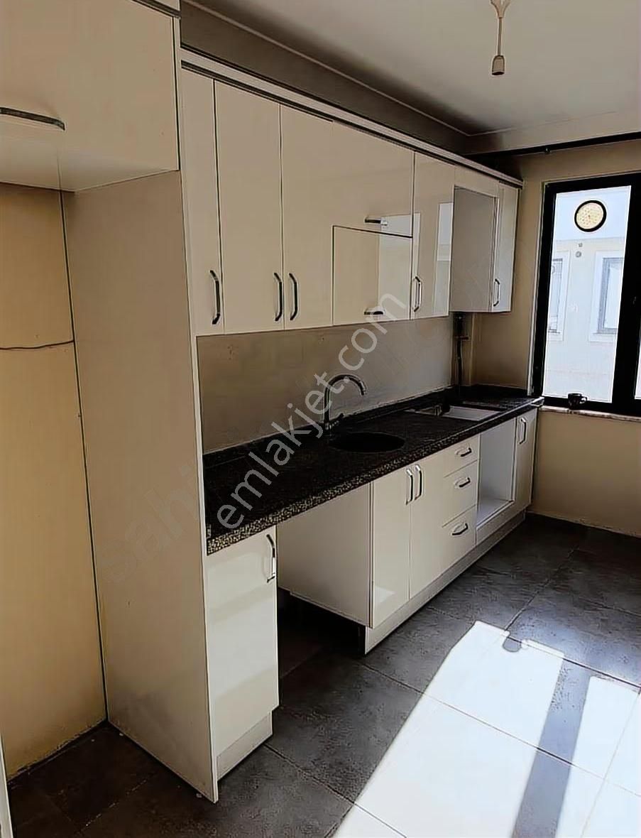 Sultanbeyli Eşref Bitlis Caddesi Site İçinde Daire - Görsel 8