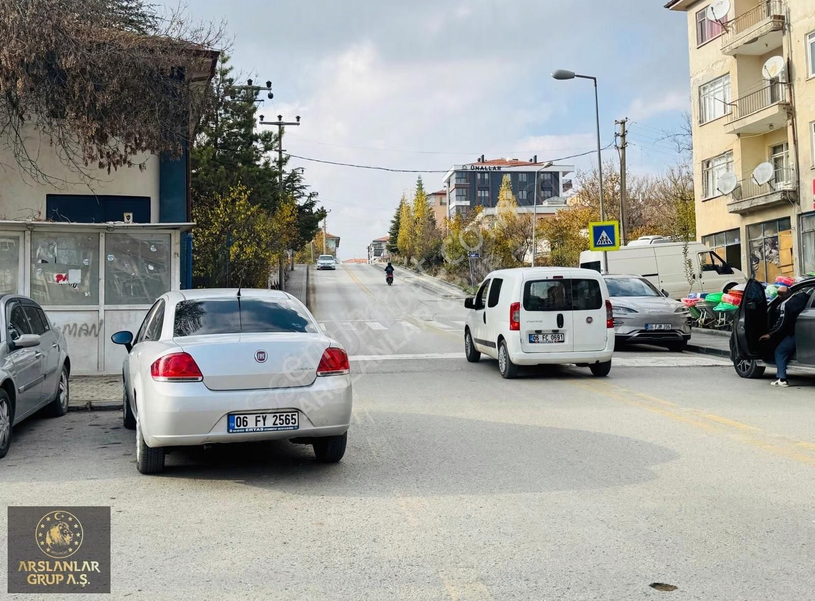 Arslanlar Grup A.ş.' Den Çubuğun En İşlek Caddesinde Dükkan - Görsel 22