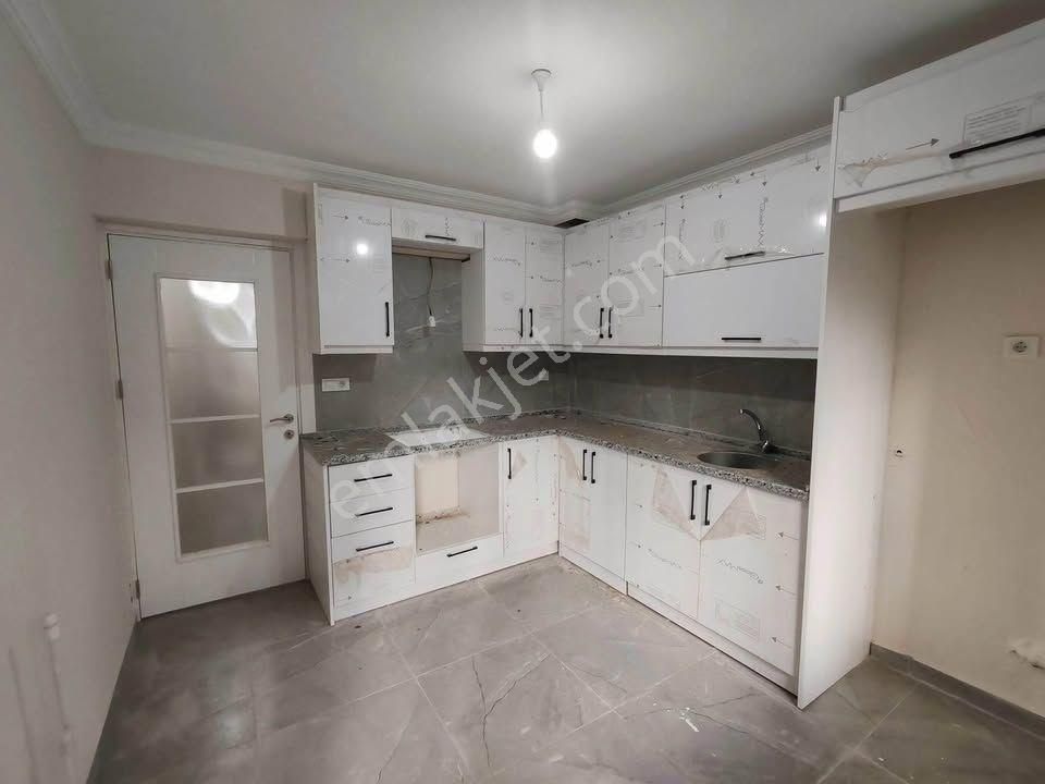 Tetik Emlak’tan Nazilli Zafer Mahallesi’nde 2+1 Zemin Kat Daire!