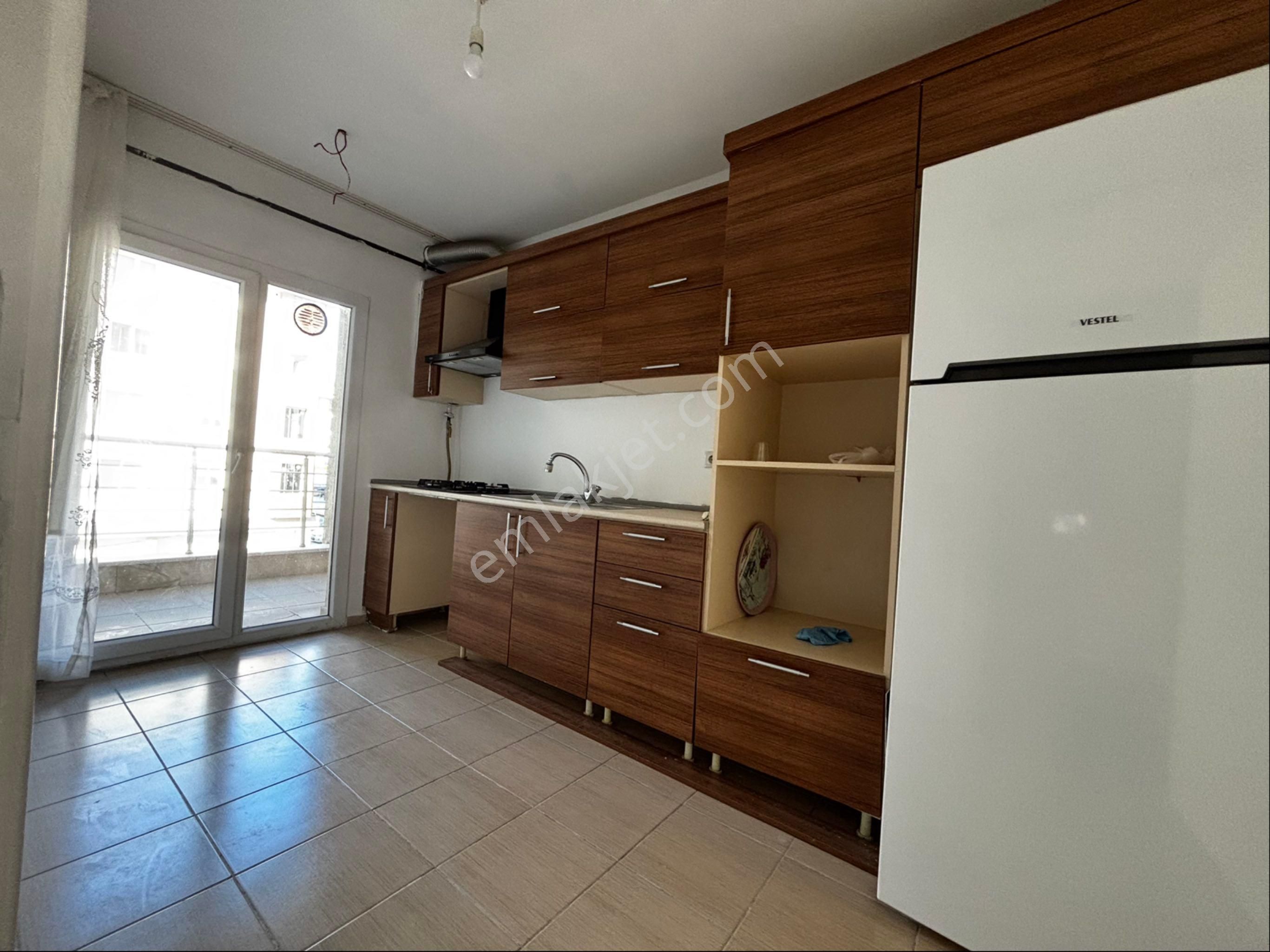 Beylikdüzü Marina Bölgesi Havuzlu Sitede 3+1 Daire - Görsel 12