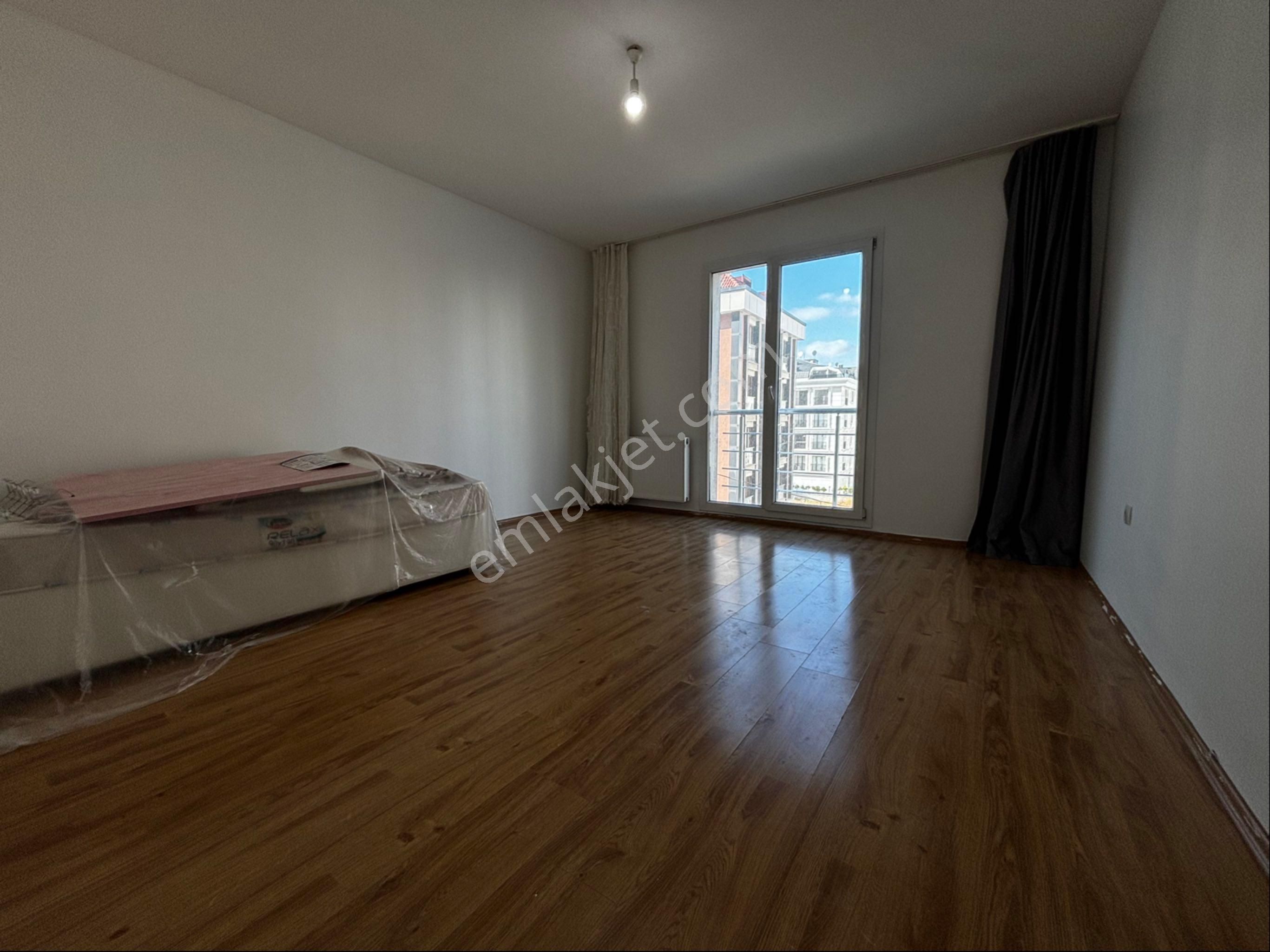 Beylikdüzü Marina Bölgesi Havuzlu Sitede 3+1 Daire - Görsel 27