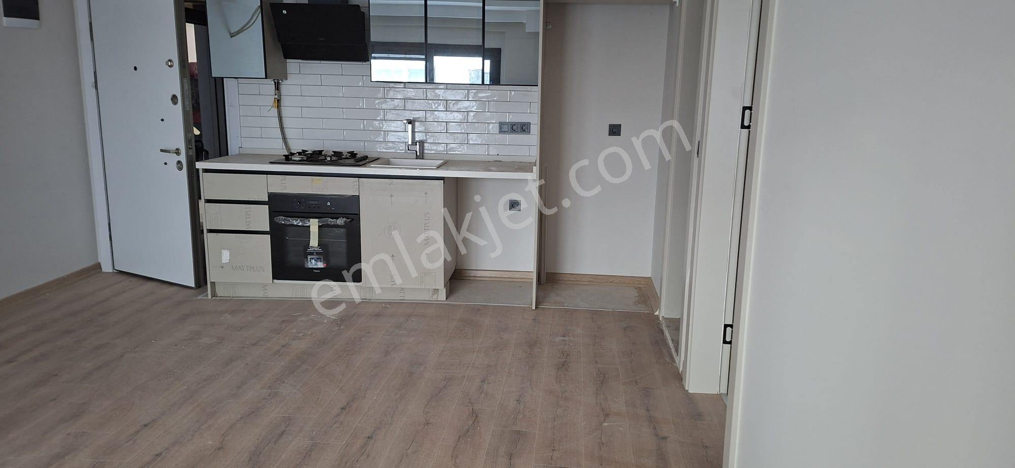 Donanmacı Mah. Sıfır Binada 1+1 Kiraiık Daire - Görsel 8