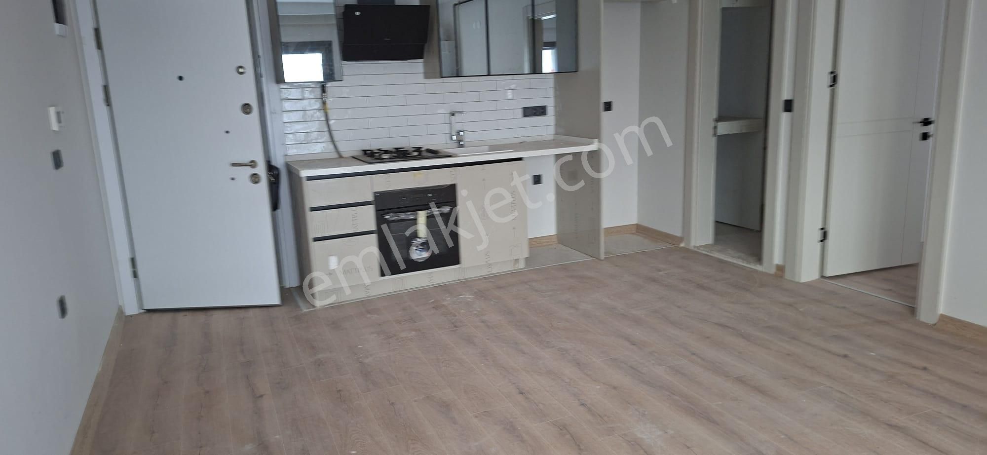 Donanmacı Mah. Sıfır Binada 1+1 Kiraiık Daire - Görsel 5