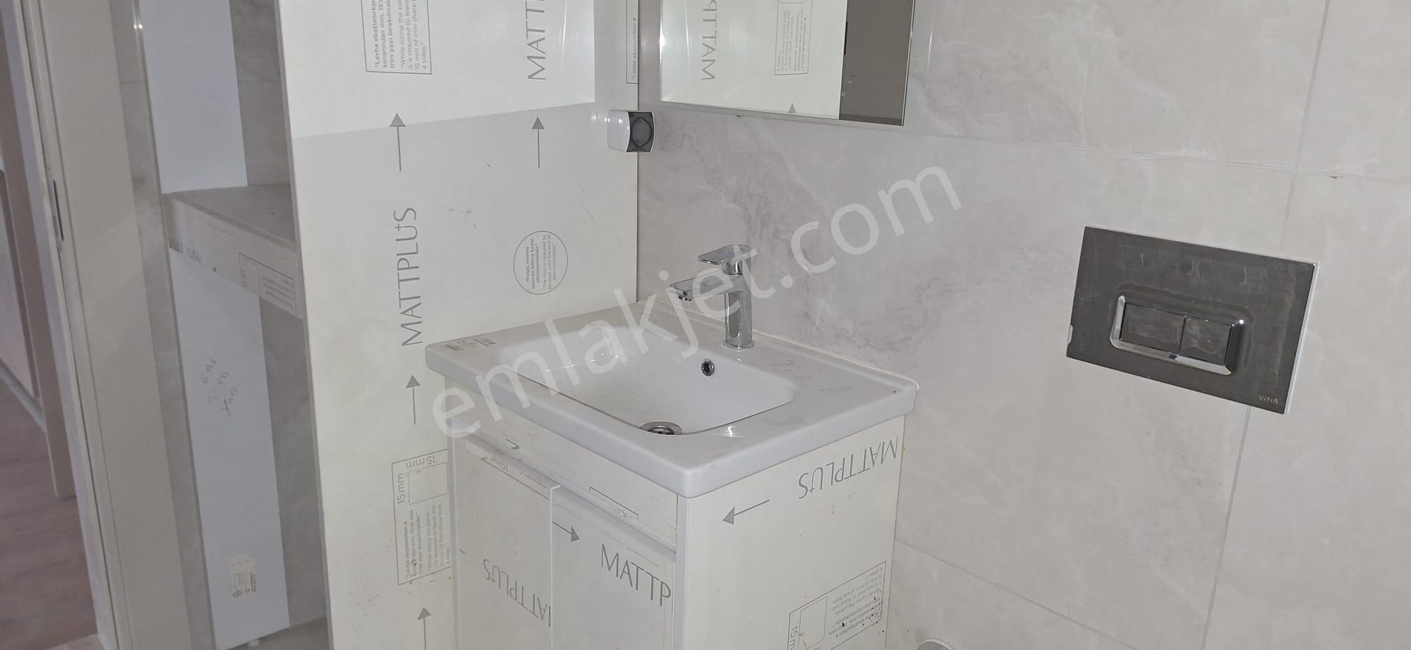 Donanmacı Mah. Sıfır Binada 1+1 Kiraiık Daire - Görsel 20